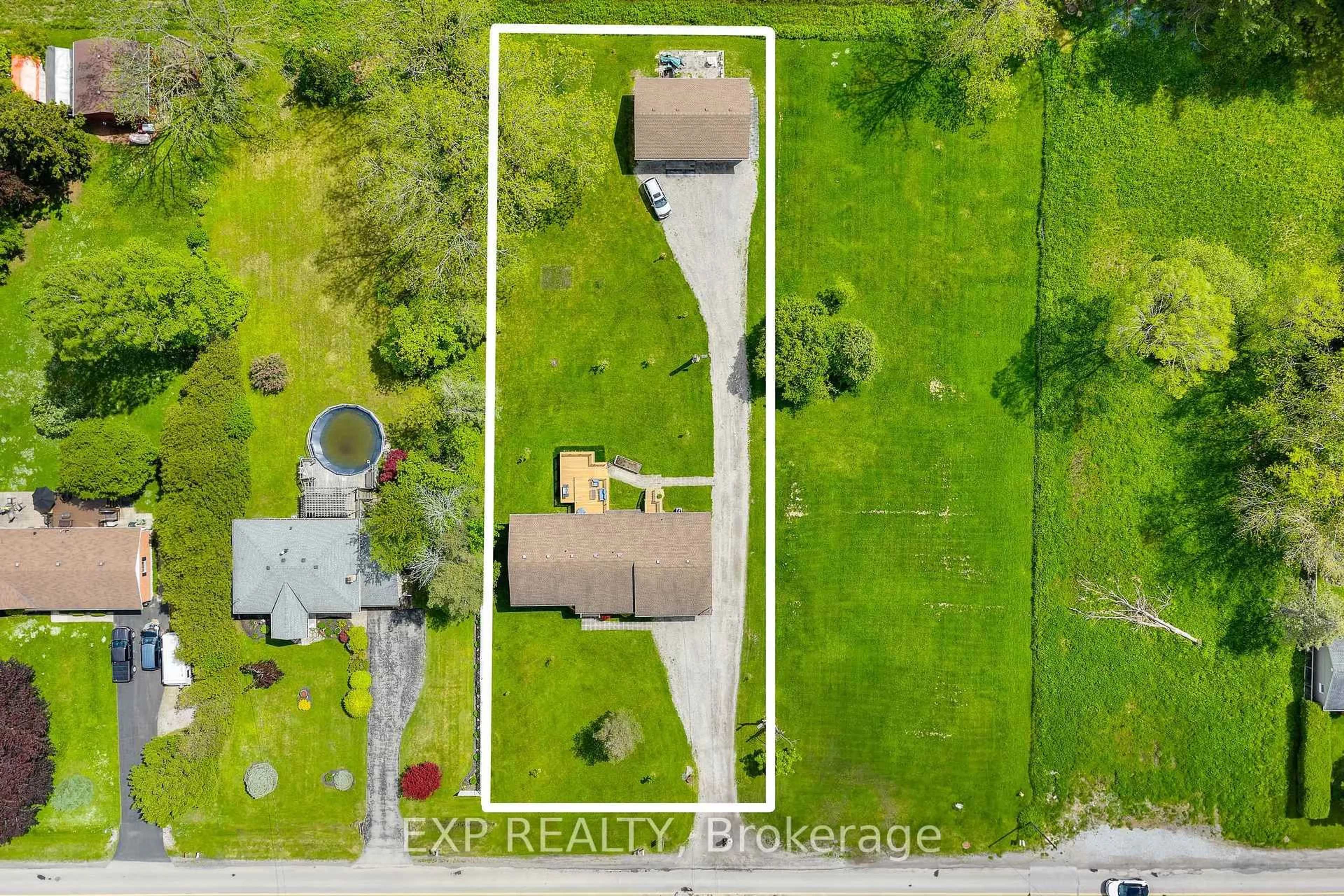 A pic from outside/outdoor area/front of a property/back of a property/a pic from drone, street for 3725 Nigh Rd, Fort Erie Ontario L0S 1N0