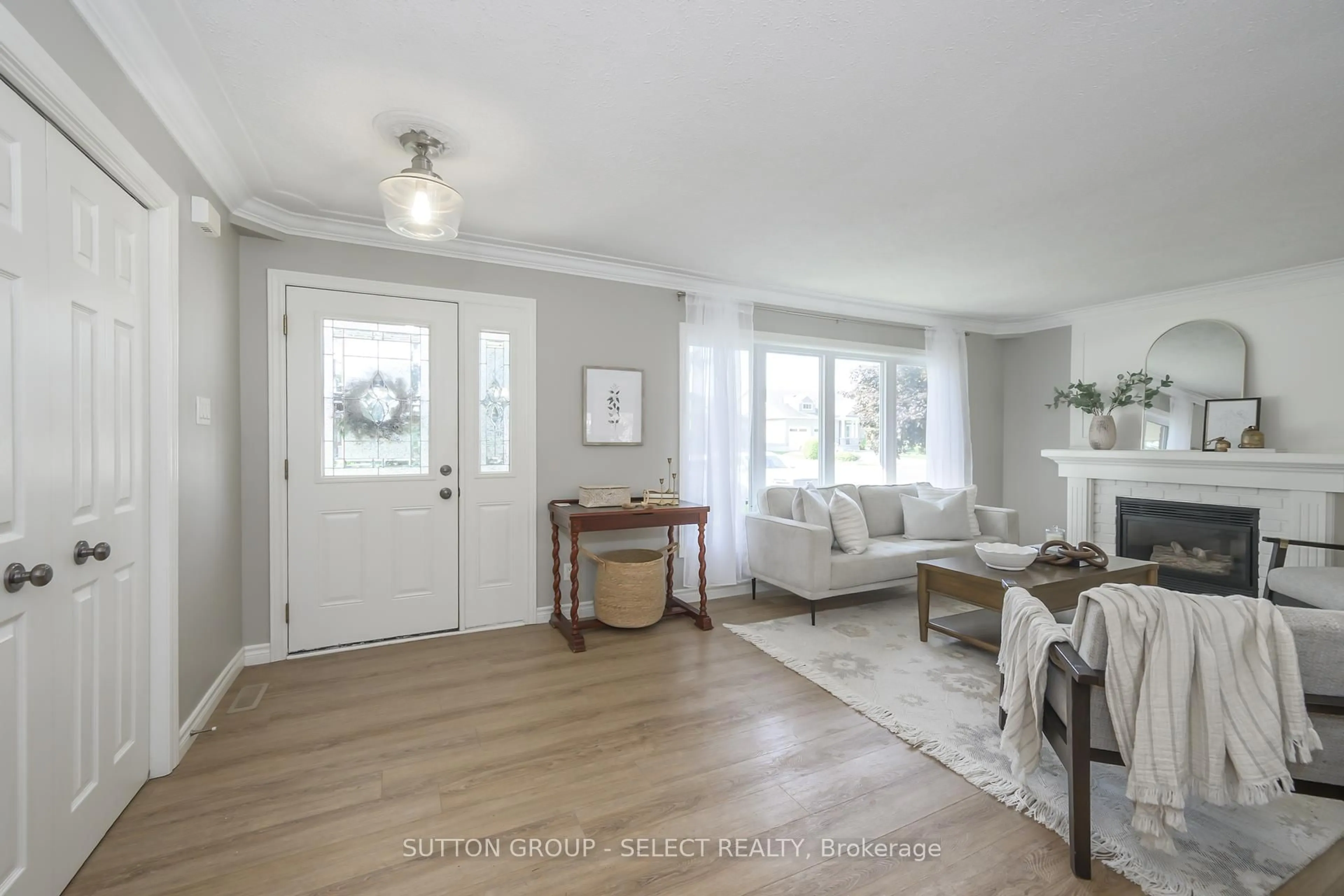 Living room with furniture, unknown for 198 Byron Ave, Thames Centre Ontario N0L 1G3