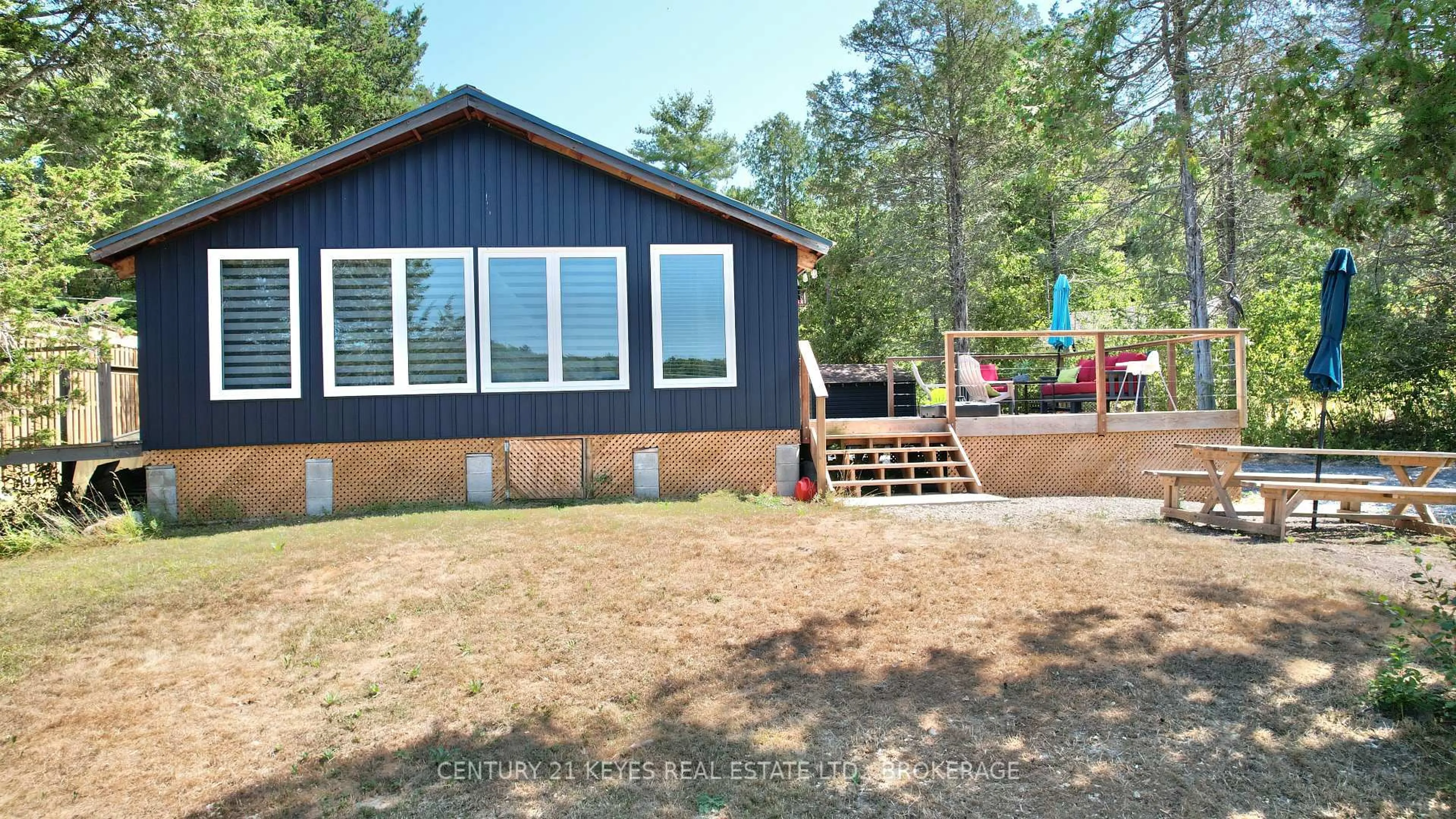 Unknown for 910 Hummingbird Lane, Leeds and the Thousand Islands Ontario K0E 1L0
