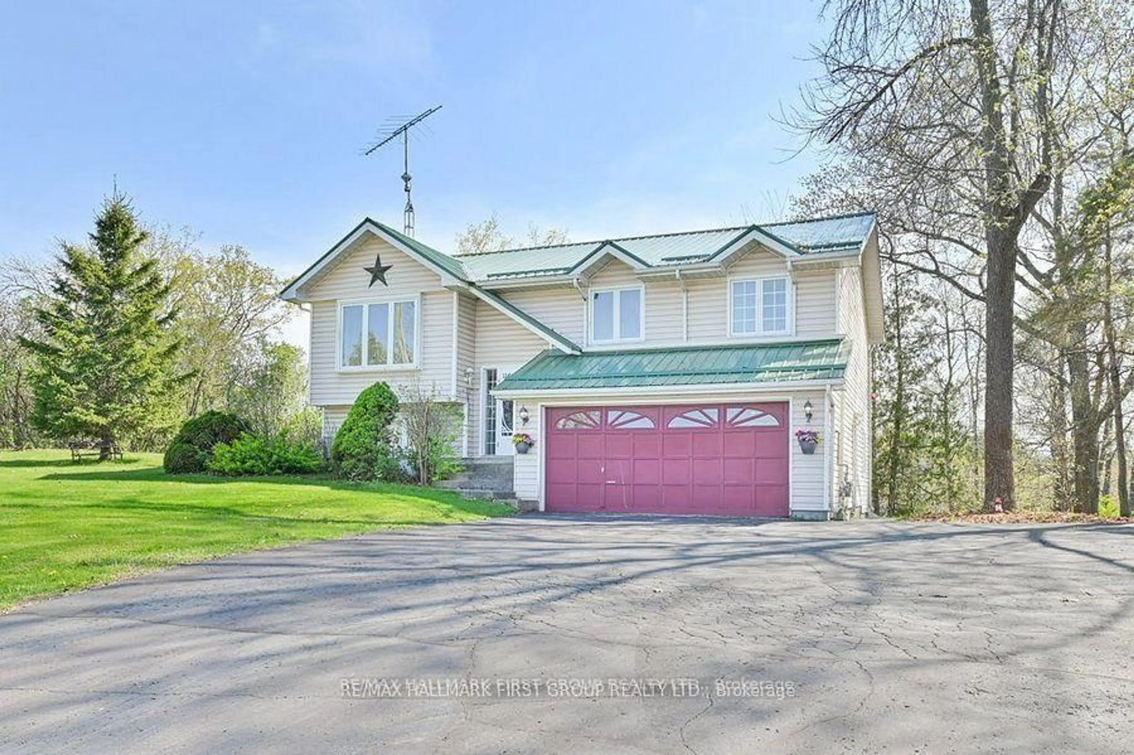 A pic from outside/outdoor area/front of a property/back of a property/a pic from drone, street for 13239 Highway 62, Madoc Ontario K0K 2K0
