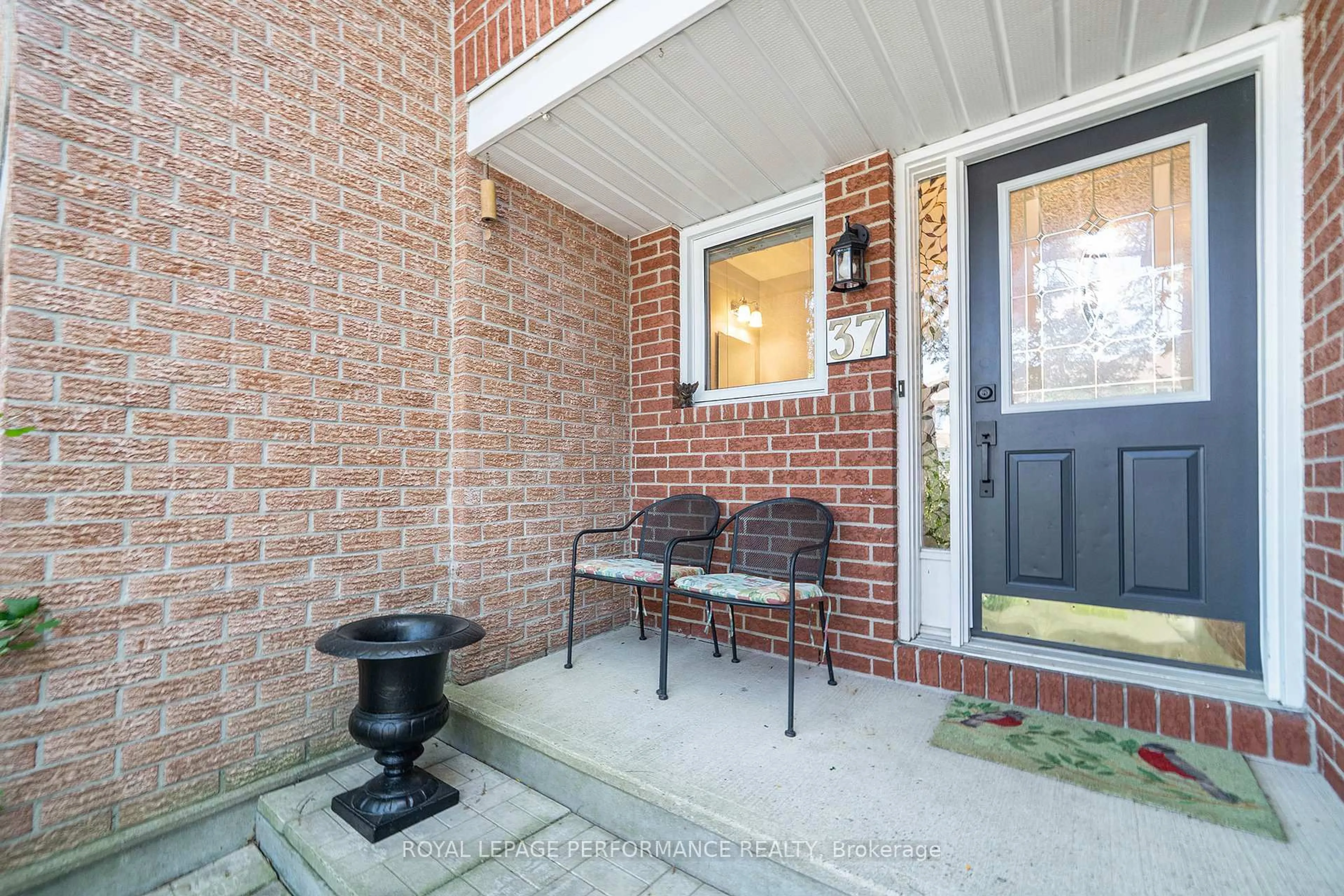Unknown for 37 Willwood Cres, Ottawa Ontario K2J 4B2