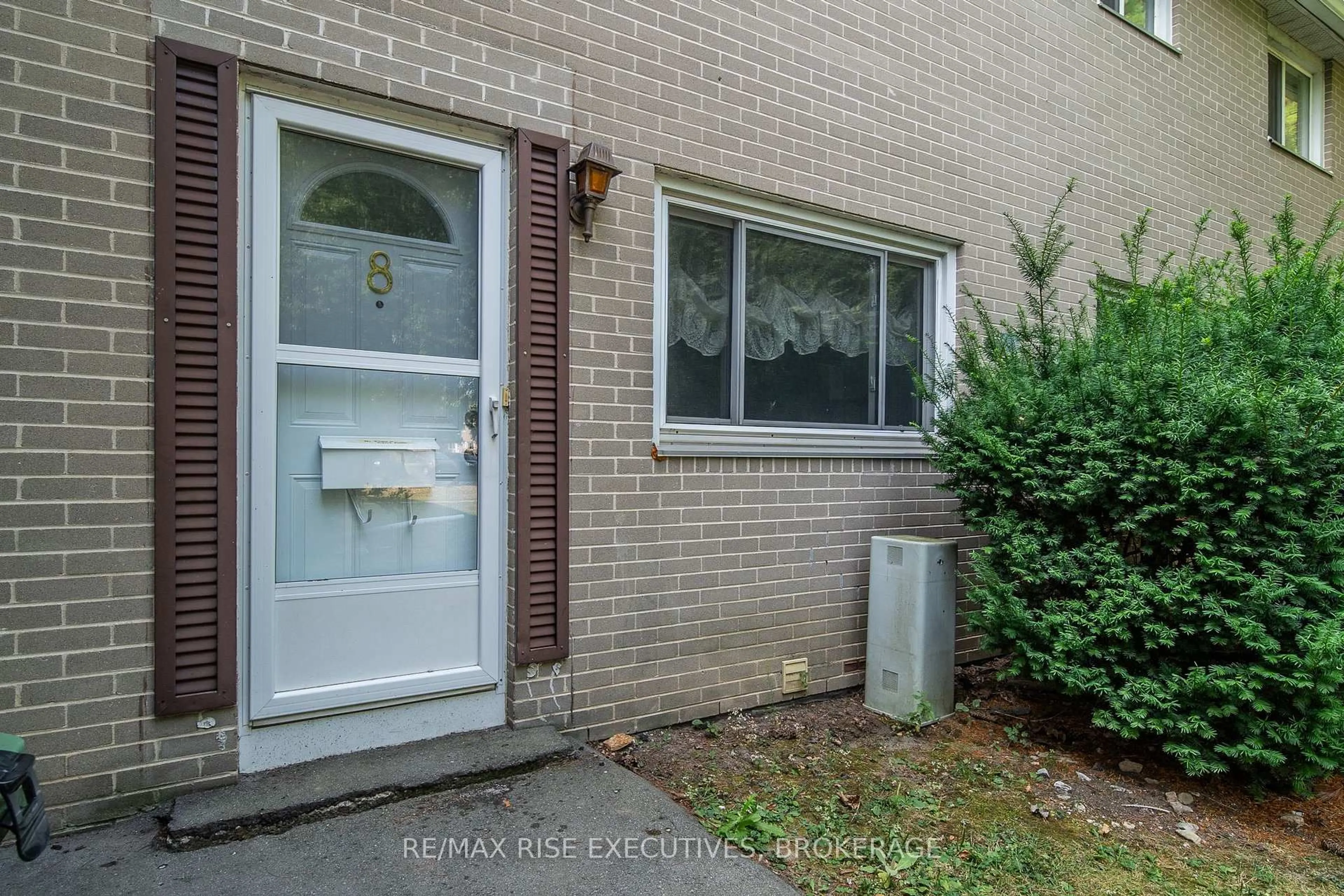 Unknown for 258 Queen Mary Rd #8, Kingston Ontario K7M 2B2