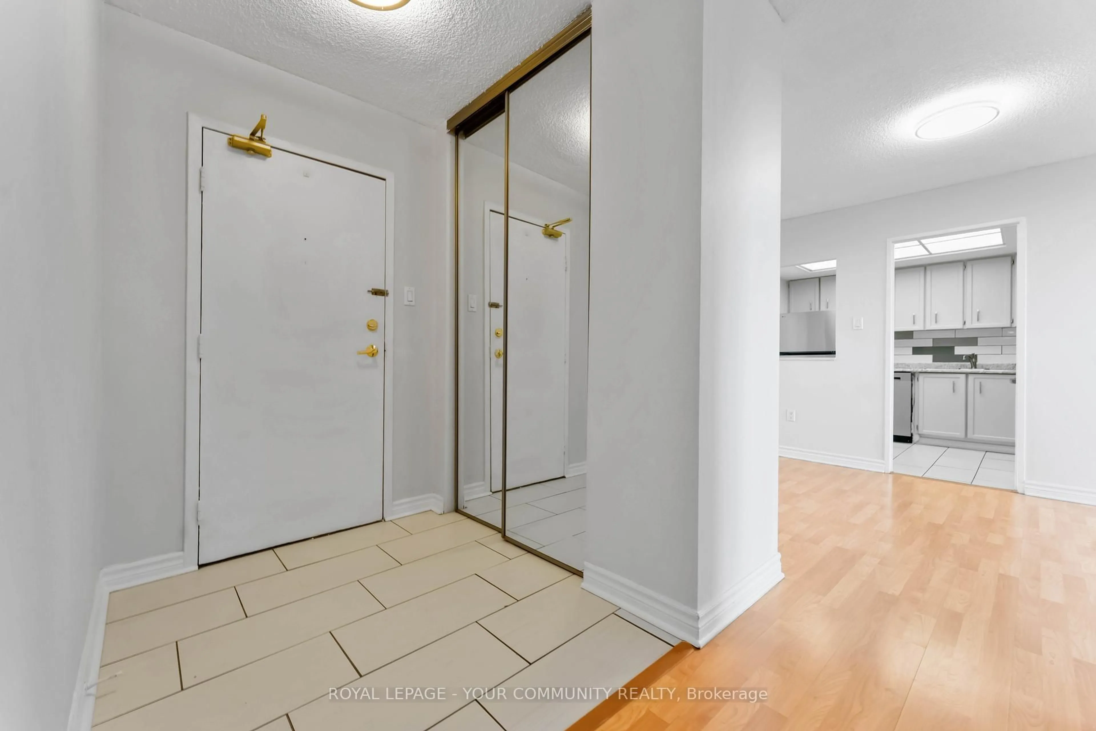 Unknown for 500 Laurier Ave #608, Ottawa Ontario K1R 5E1