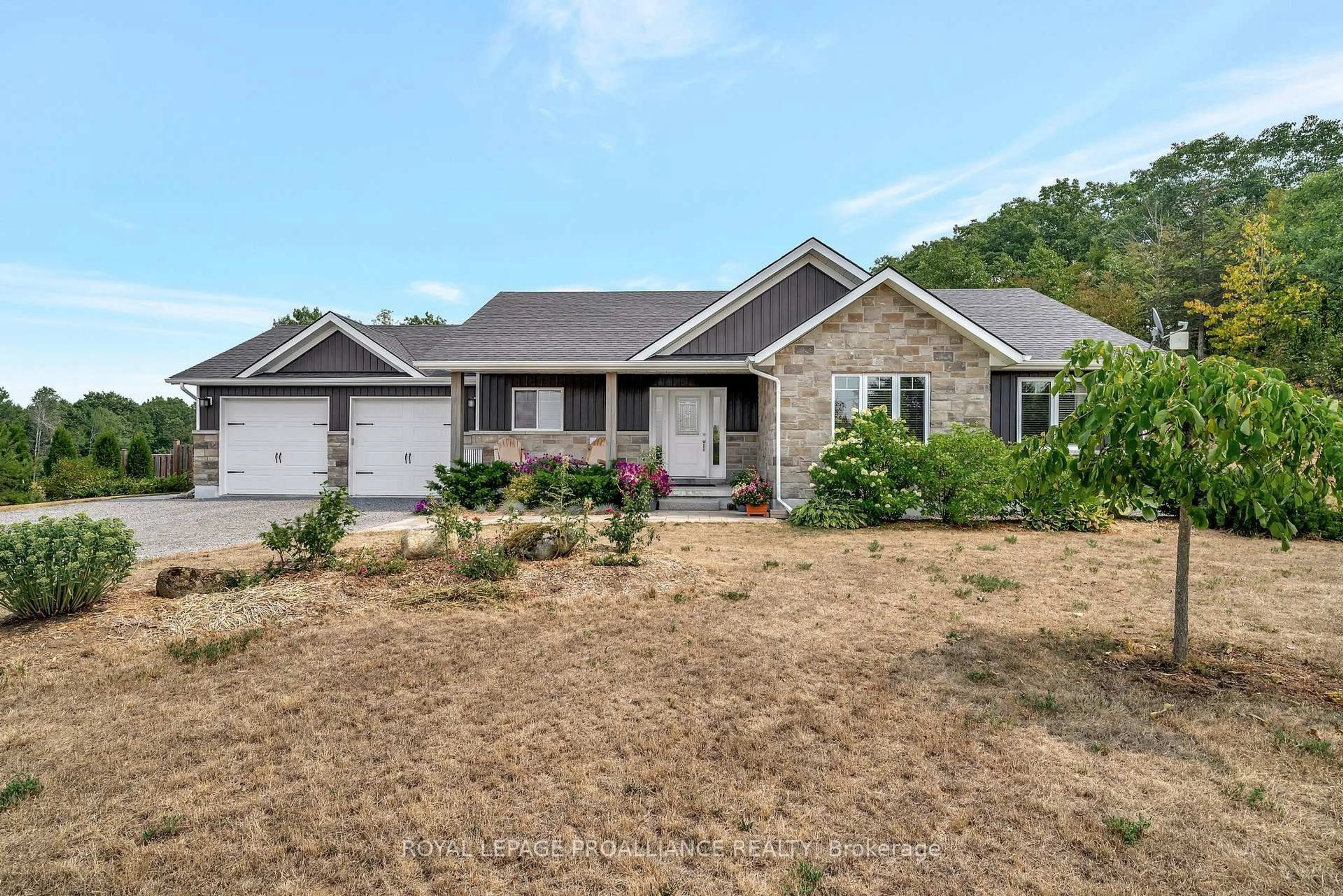 Home with vinyl exterior material, unknown for 59 Potter Rd, Quinte West Ontario K8V 5P6