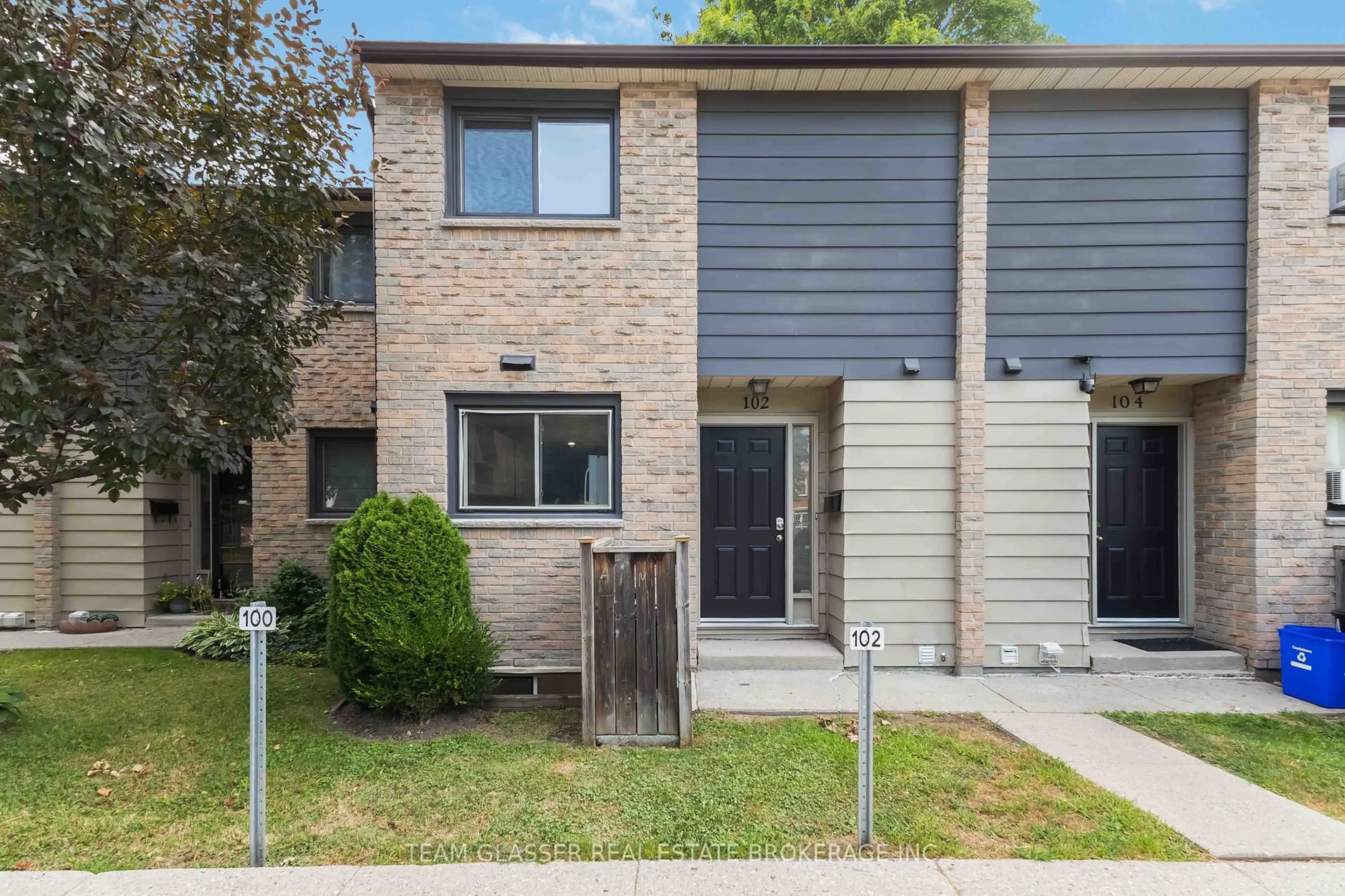 Home with brick exterior material, street for 40 SUMMIT Ave #102, London North Ontario N6H 4S3