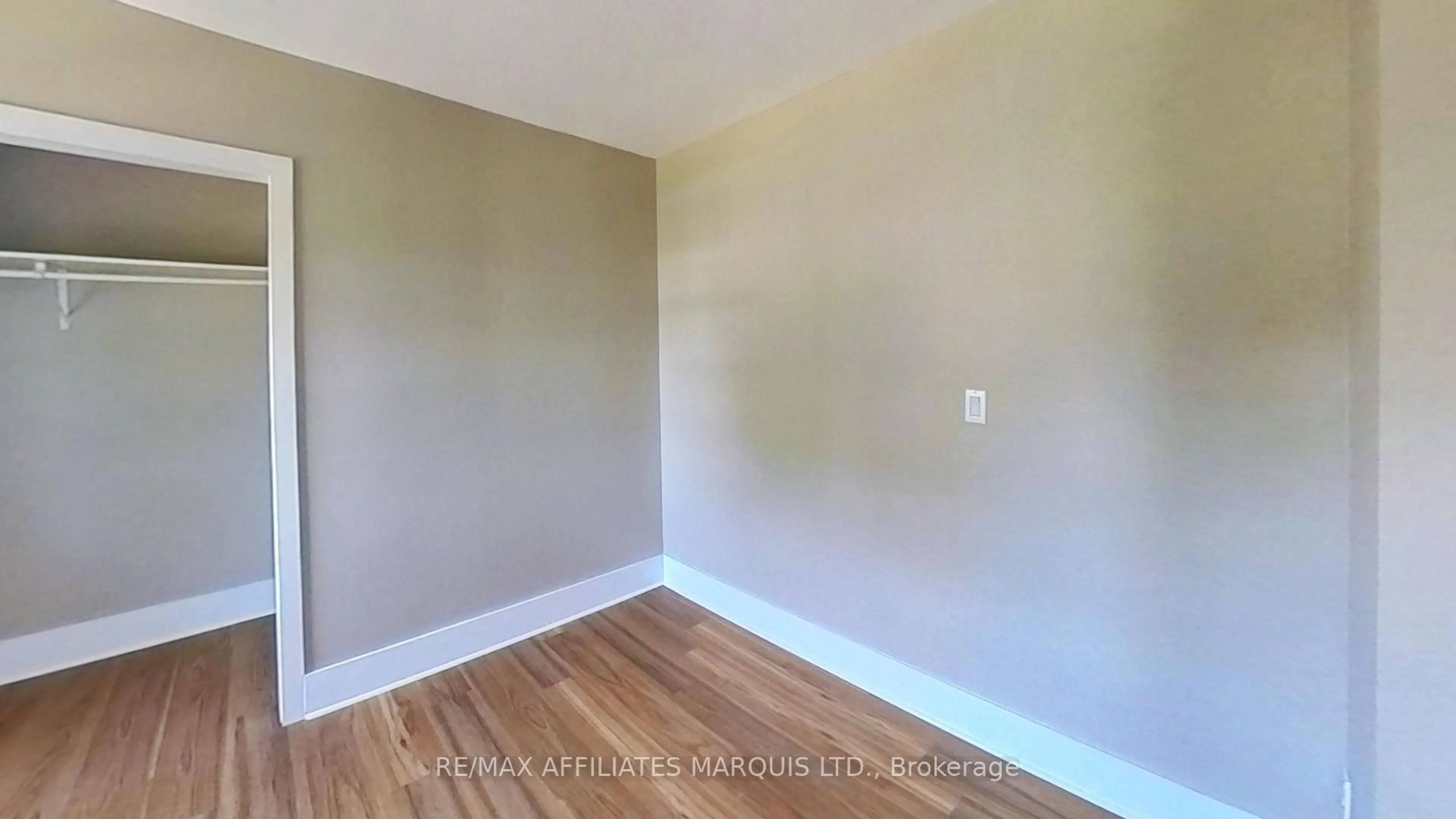 A pic of a room for 432 Adolphus St, Cornwall Ontario K6H 3S9