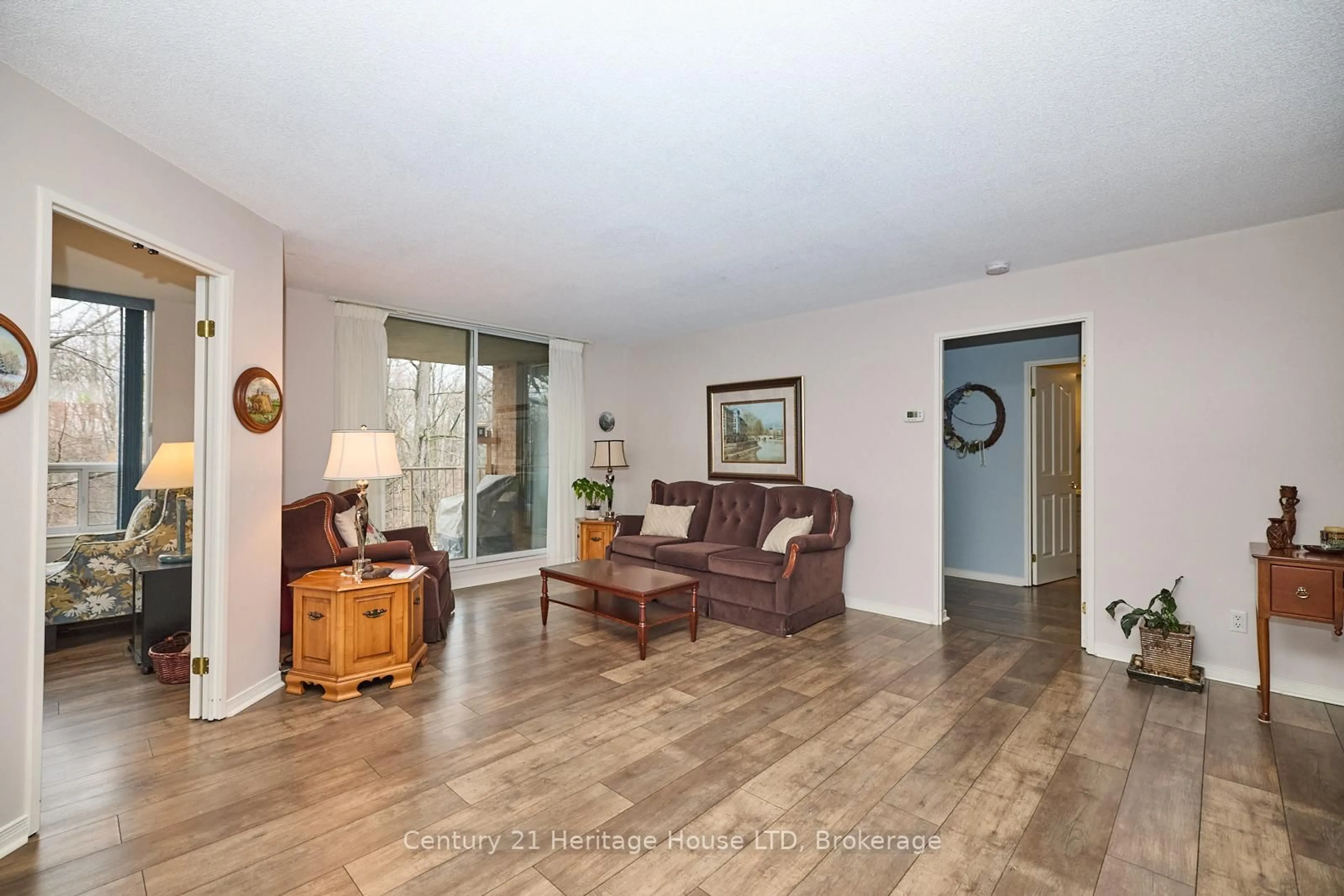 Living room with furniture, unknown for 8111 Forest Glen Dr #317, Niagara Falls Ontario L2H 2Y7