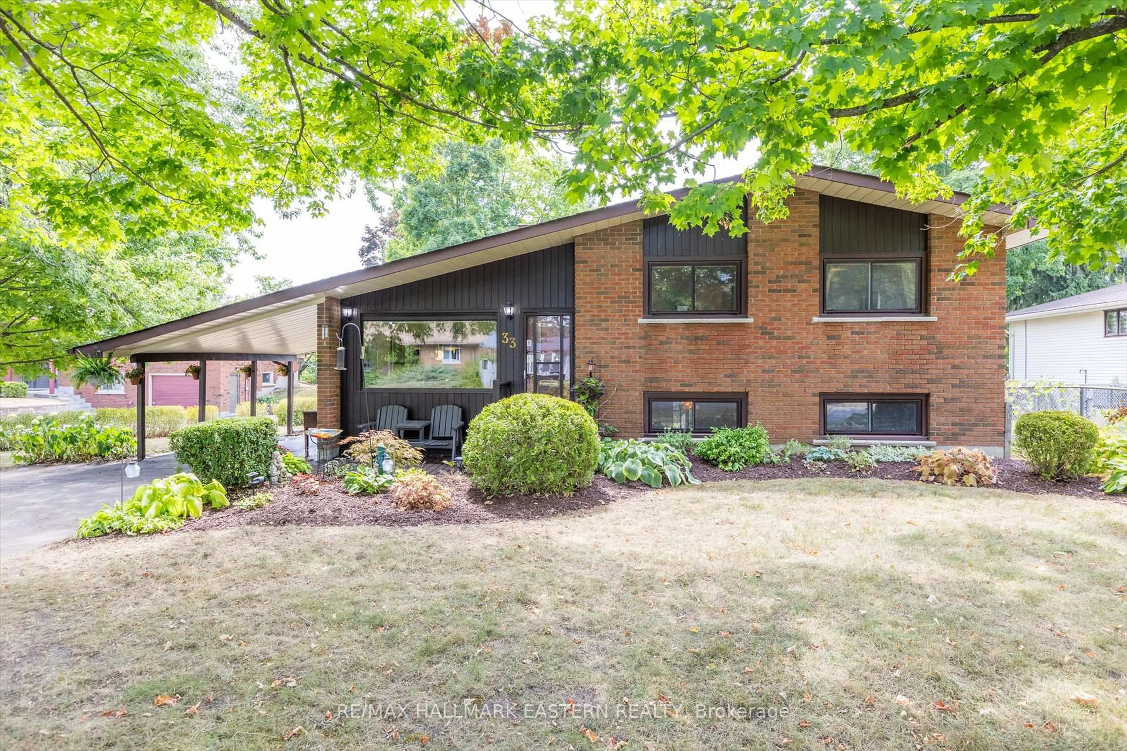 Home with brick exterior material, street for 33 Parkview Dr, Peterborough North Ontario K9H 5M5