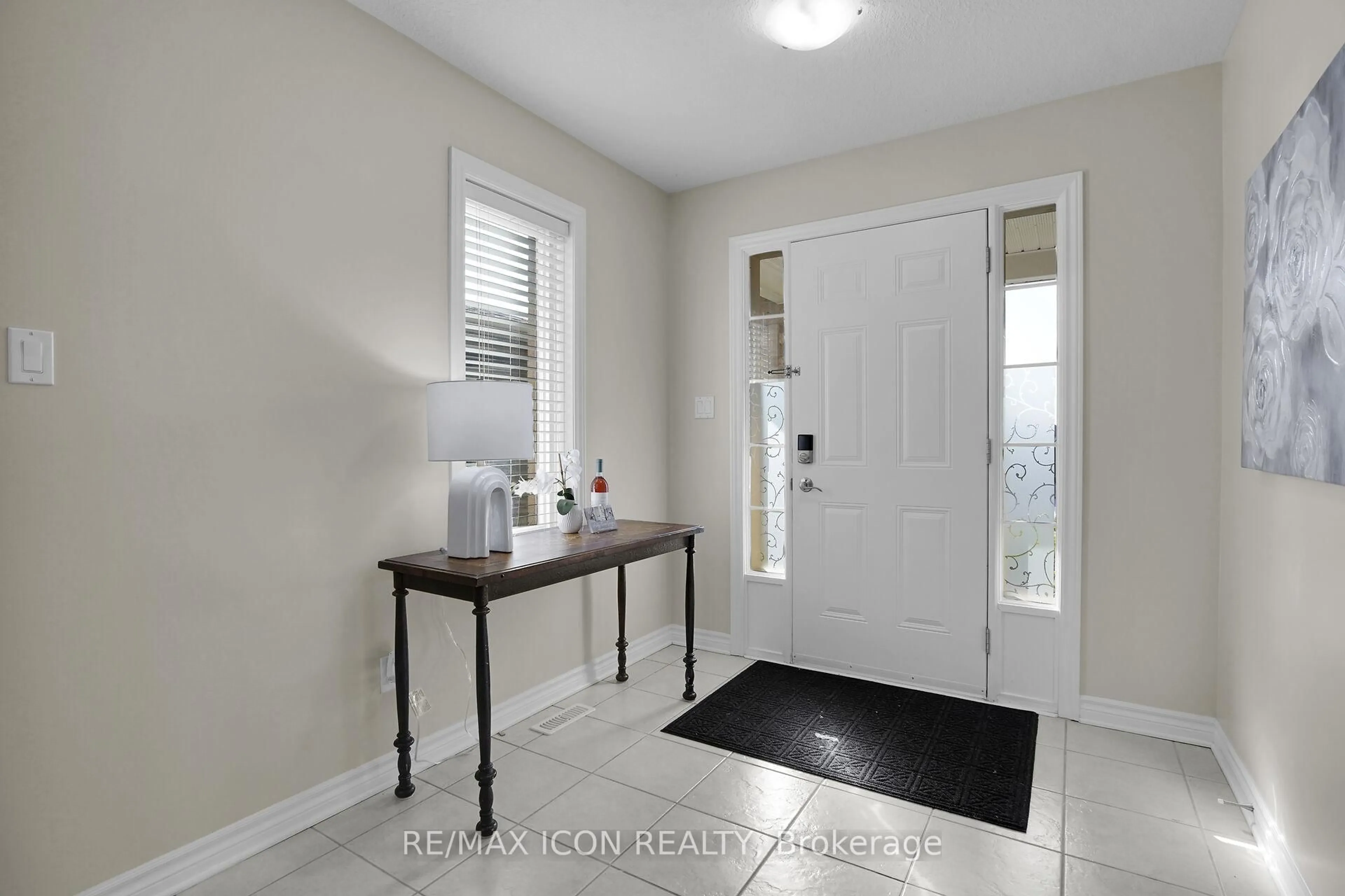 Indoor entryway for 3333 Emilycarr Lane, London South Ontario N6L 0A3