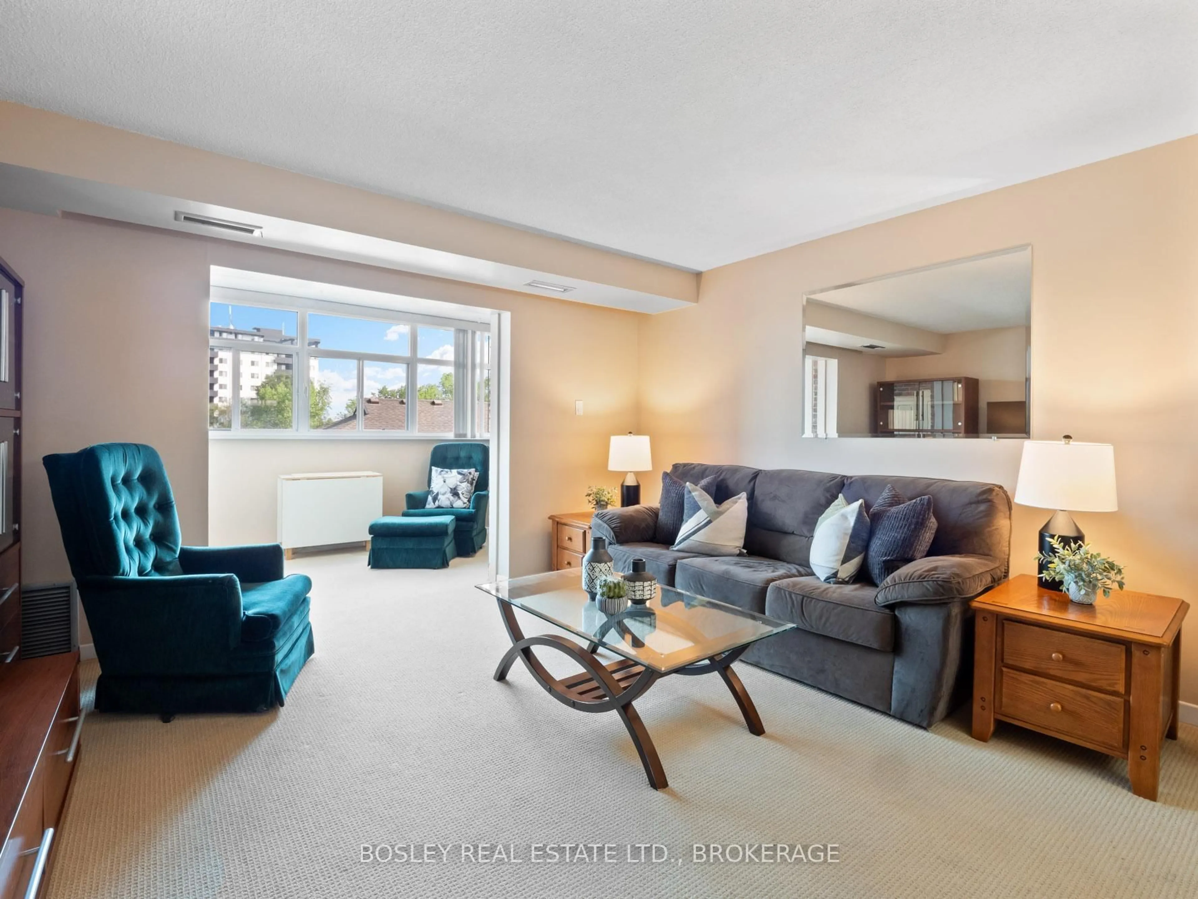 Living room with furniture, unknown for 276 Oakdale Ave #306, St. Catharines Ontario L2P 3S5