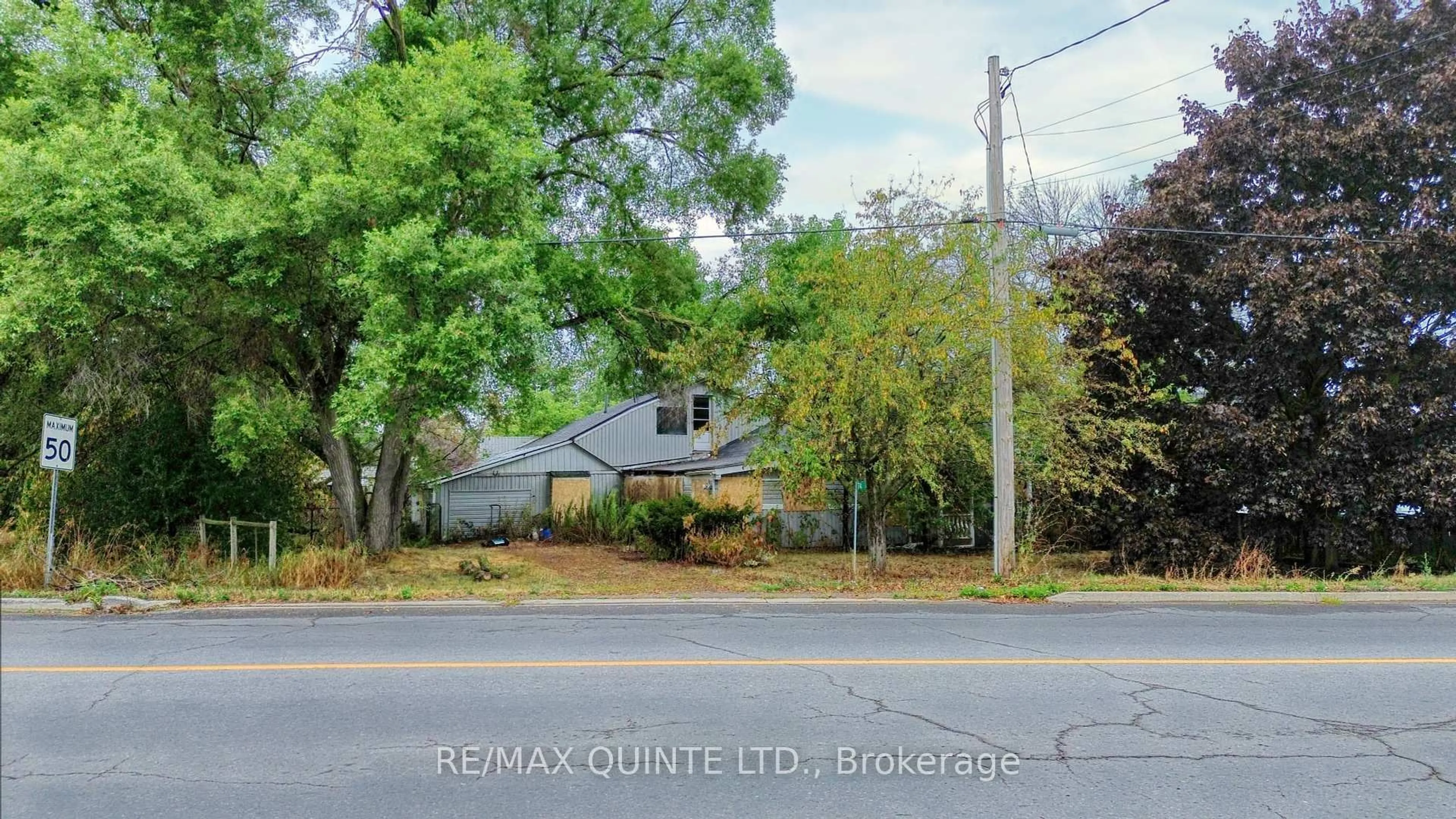 Blurry image for 74 County Rd 3, Prince Edward County Ontario K8N 0L2