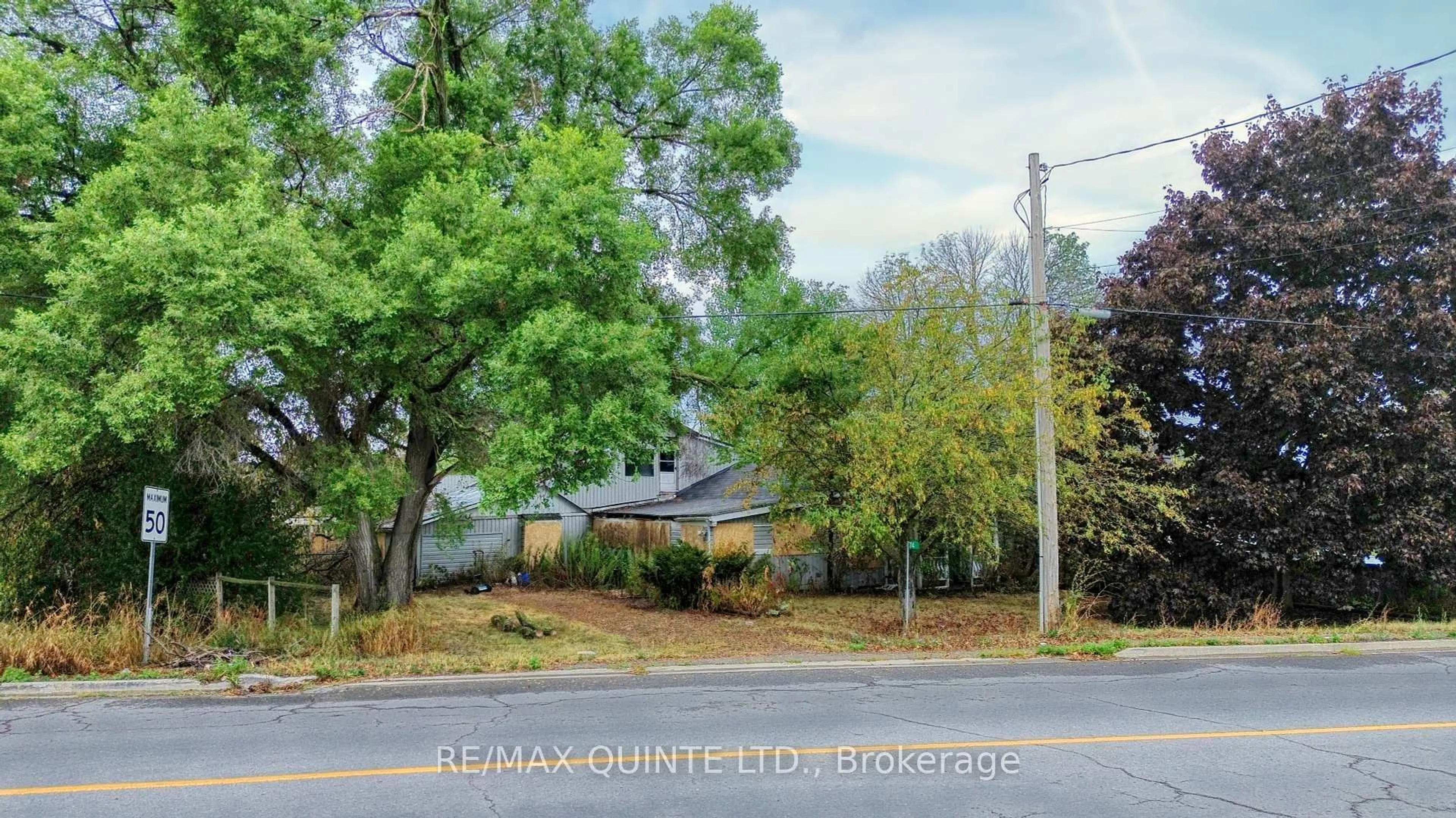 Blurry image for 74 County Rd 3, Prince Edward County Ontario K8N 0L2
