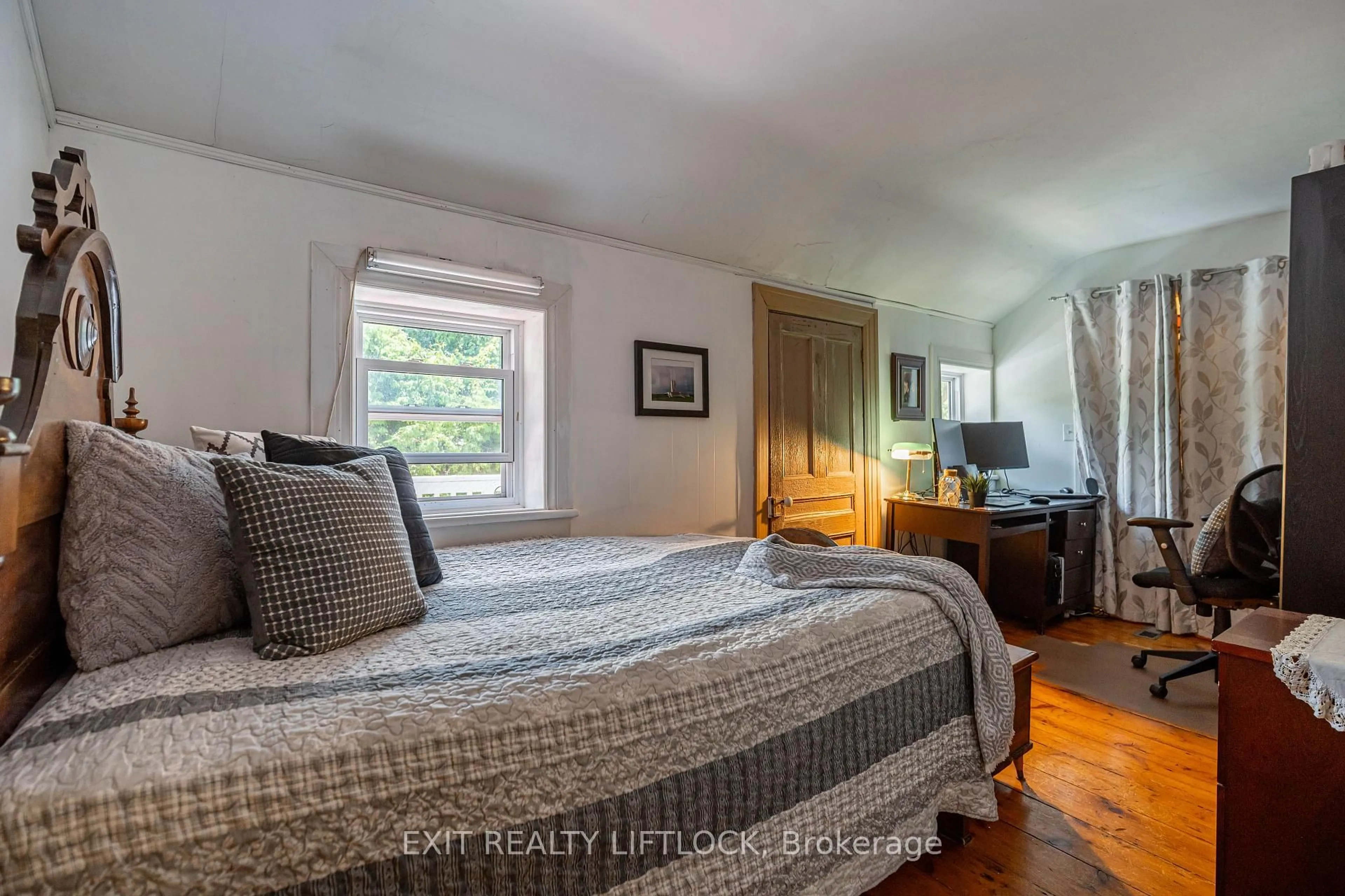 Bedroom with bed, unknown for 174 County Road 28, Cavan Monaghan Ontario L0A 1G0