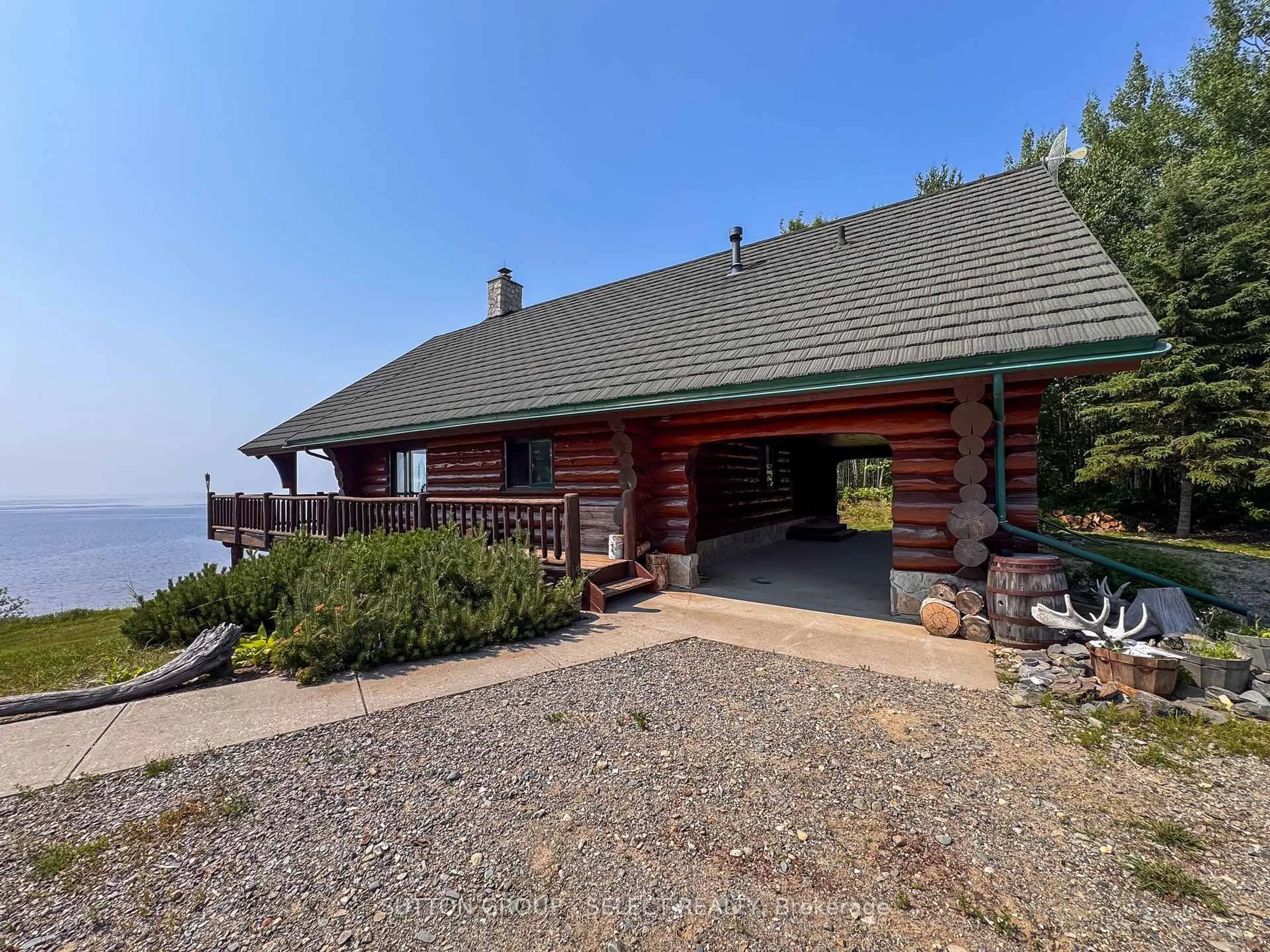 A pic from outside/outdoor area/front of a property/back of a property/a pic from drone, water/lake/river/ocean view for 21 Peter Dr, Greenstone Ontario P0T 1G0