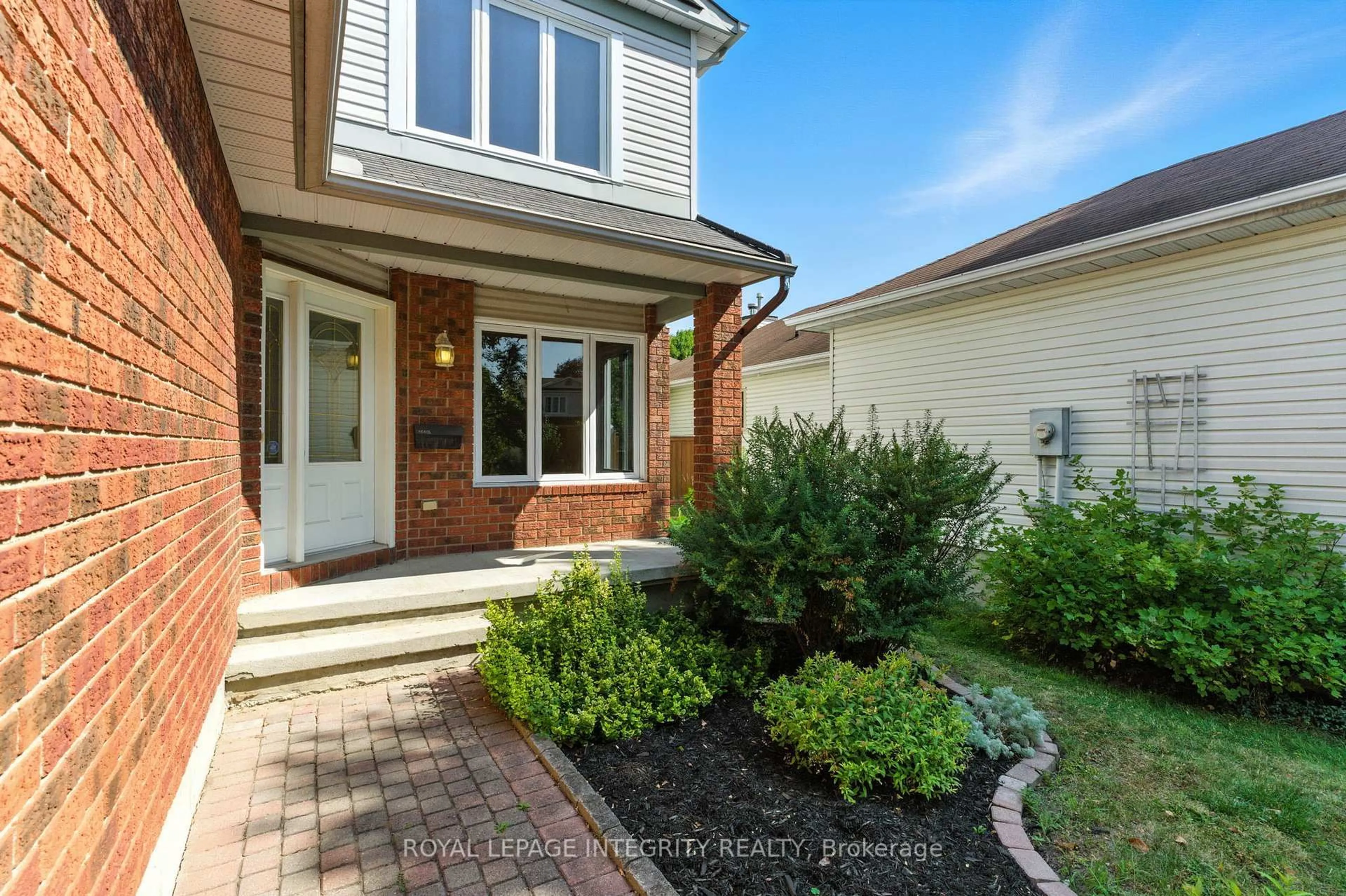 Home with brick exterior material, street for 775 Adencliffe Dr, Orleans Ontario K4A 3E5