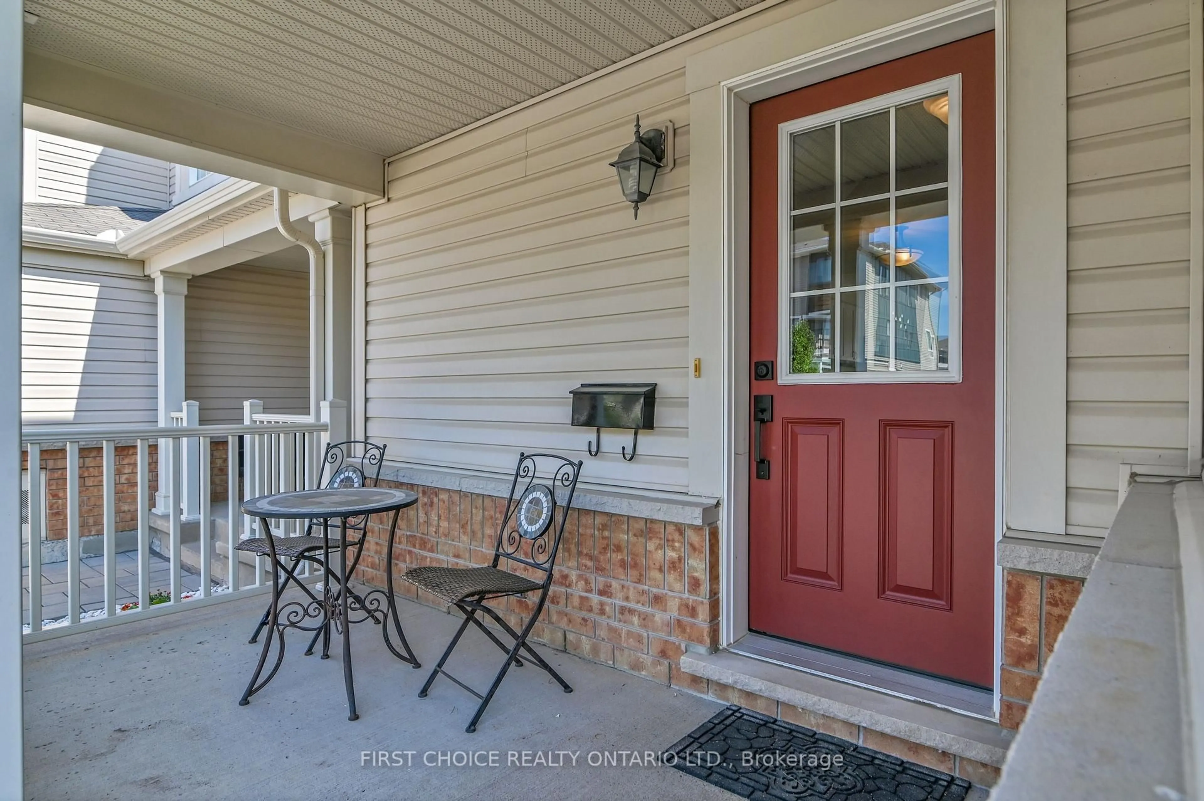 Indoor entryway for 2026 Seeley's Bay St, Ottawa Ontario K2J 6L3