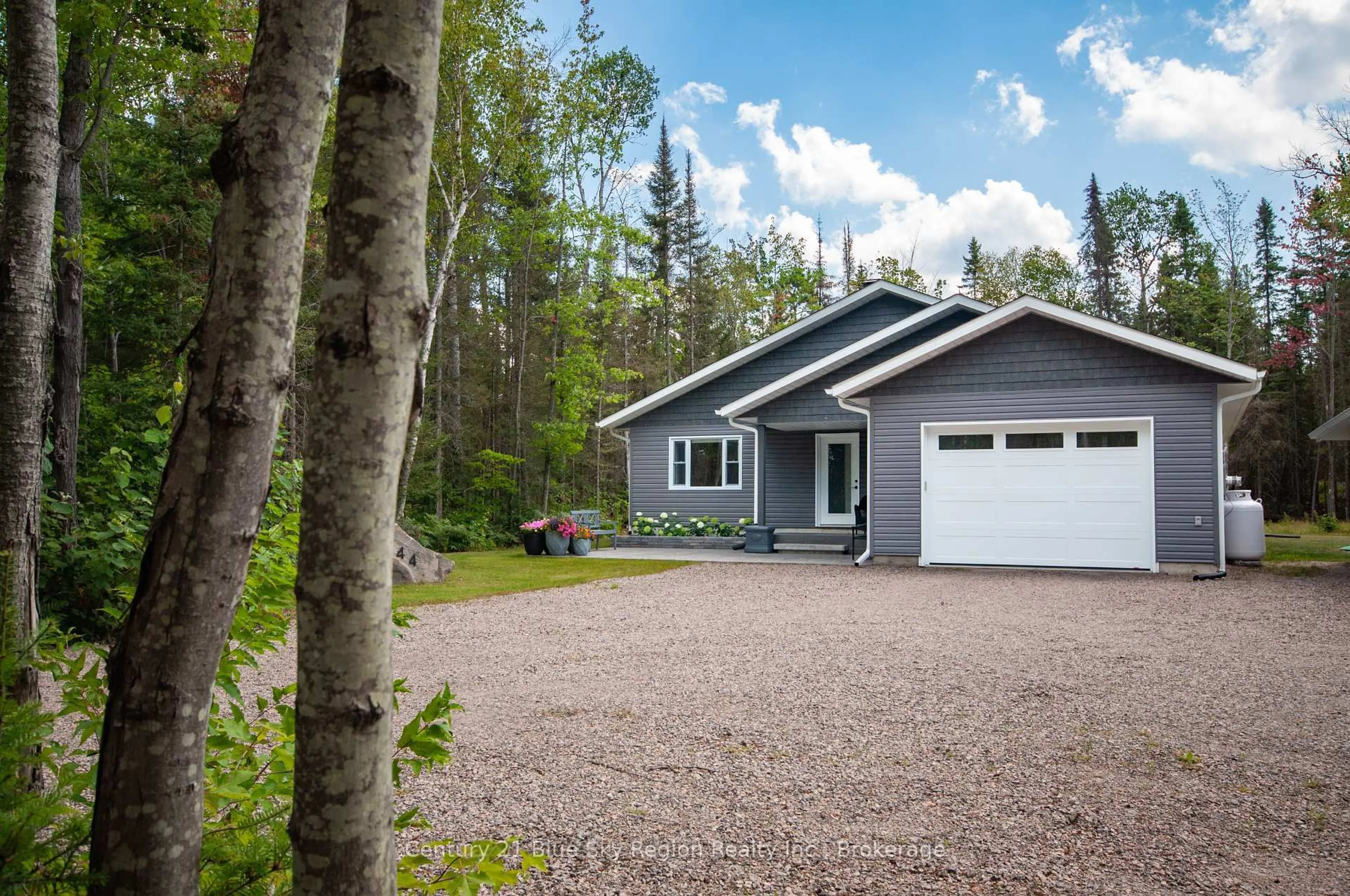 Home with vinyl exterior material, unknown for 844 Macpherson Dr, East Ferris Ontario P0H 1K0