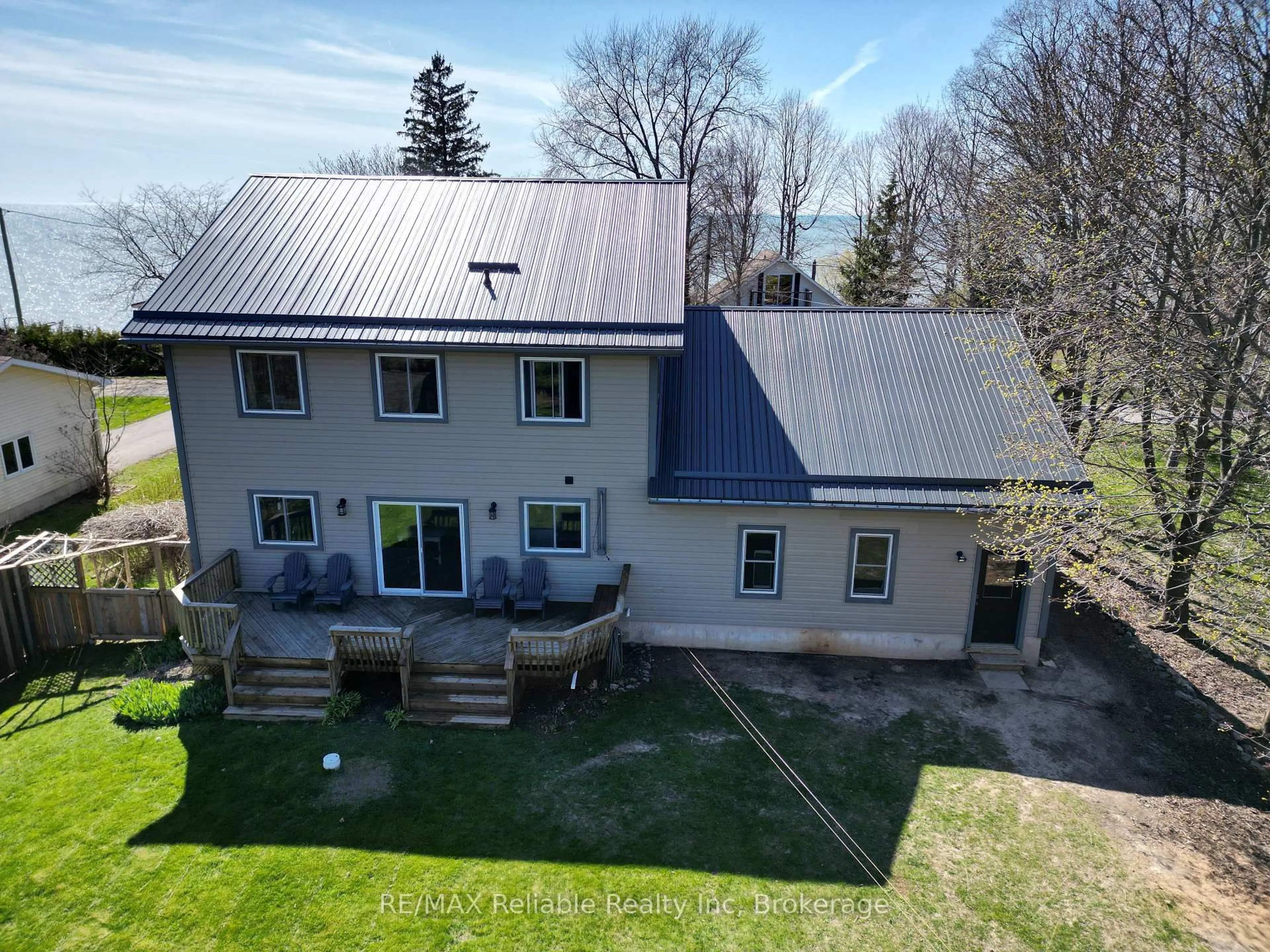 A pic from outside/outdoor area/front of a property/back of a property/a pic from drone, building for 77504 Melena Dr, Bluewater Ontario N0M 1G0