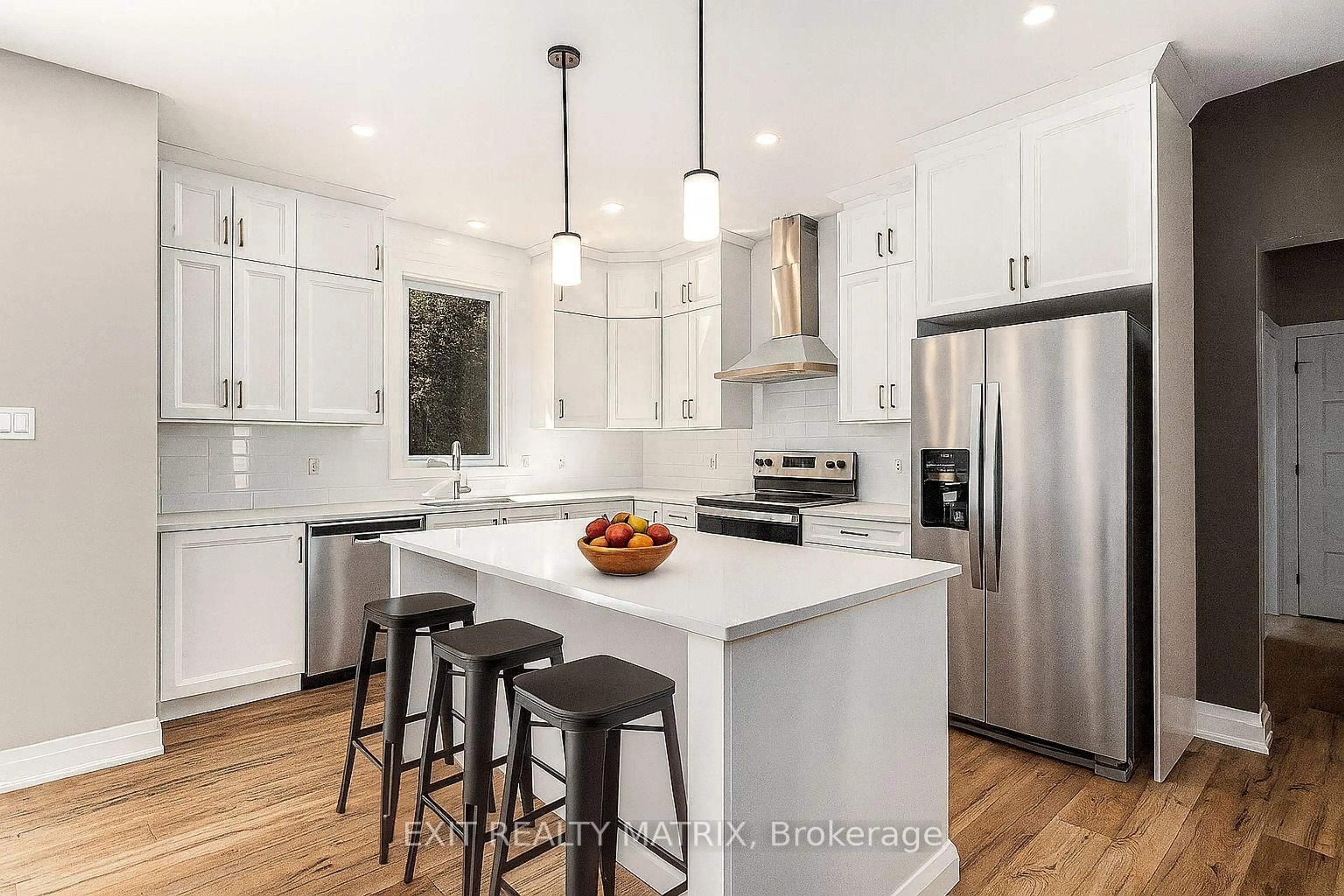 Open concept kitchen, unknown for 1355 Fribourg St, Russell Ontario K0A 1W0