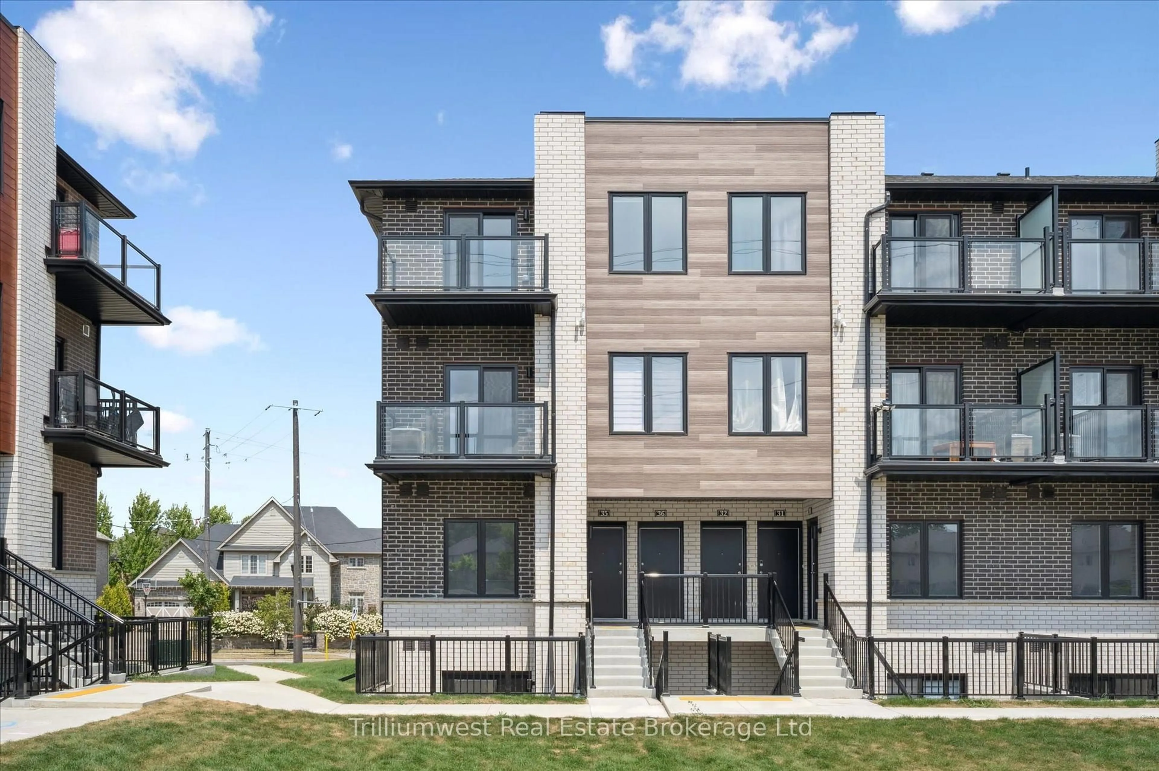 Unknown for 10 South Creek Dr #34, Kitchener Ontario N2R 1N3