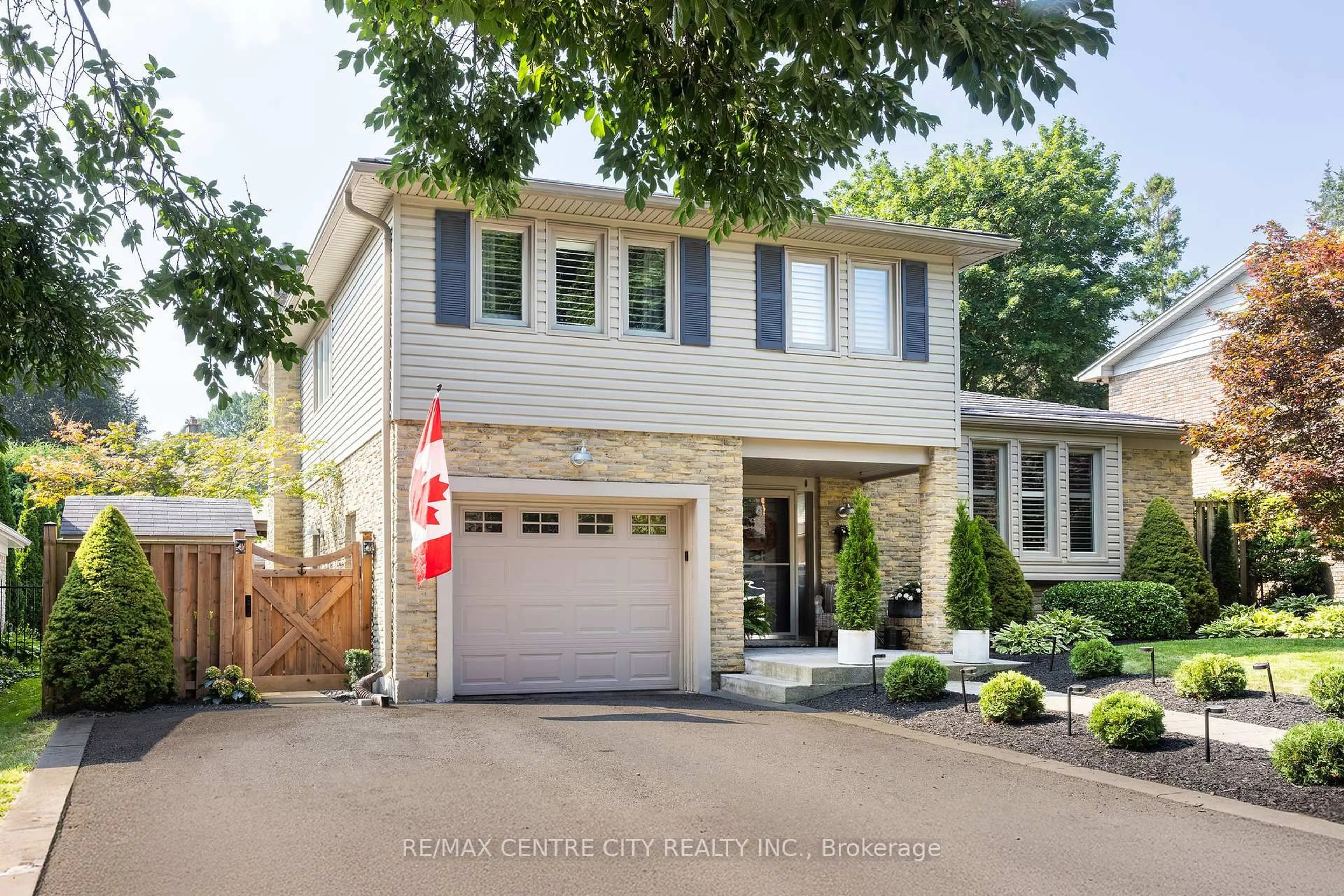 Home with brick exterior material, street for 144 Springfield Cres, London South Ontario N6K 2T6