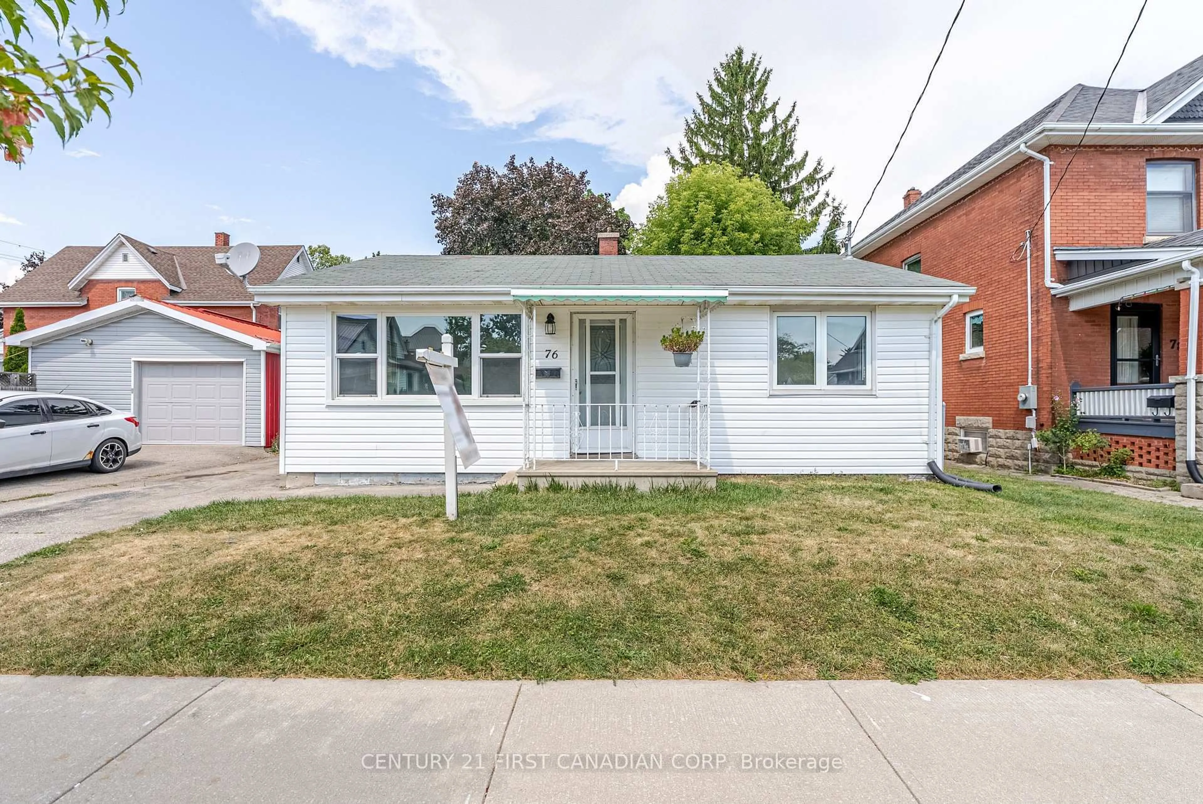 Home with vinyl exterior material, street for 76 Myrtle St, St. Thomas Ontario N5R 2G1
