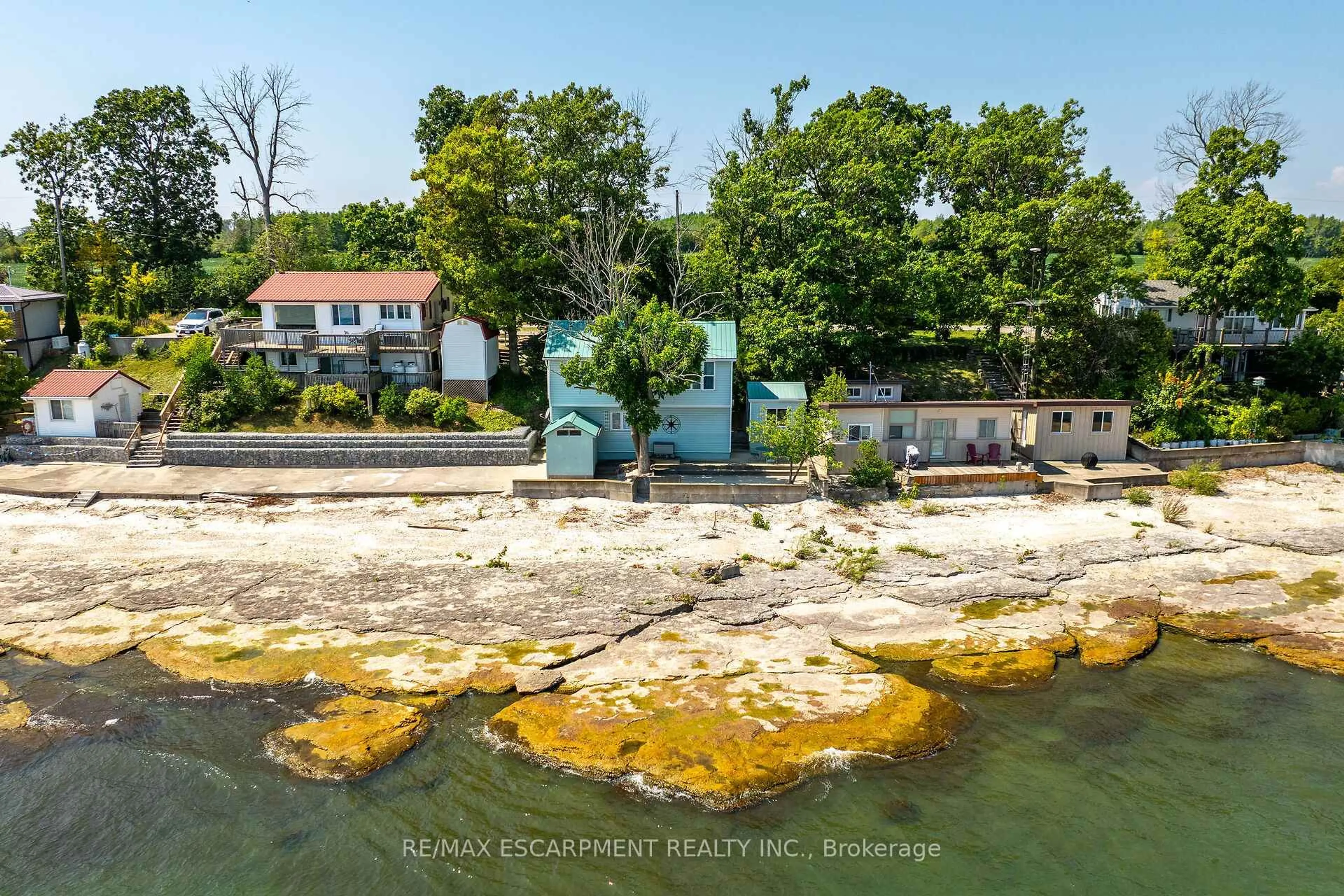 A pic from outside/outdoor area/front of a property/back of a property/a pic from drone, water/lake/river/ocean view for 157 LIGHTHOUSE Dr, Haldimand Ontario N1A 2W6