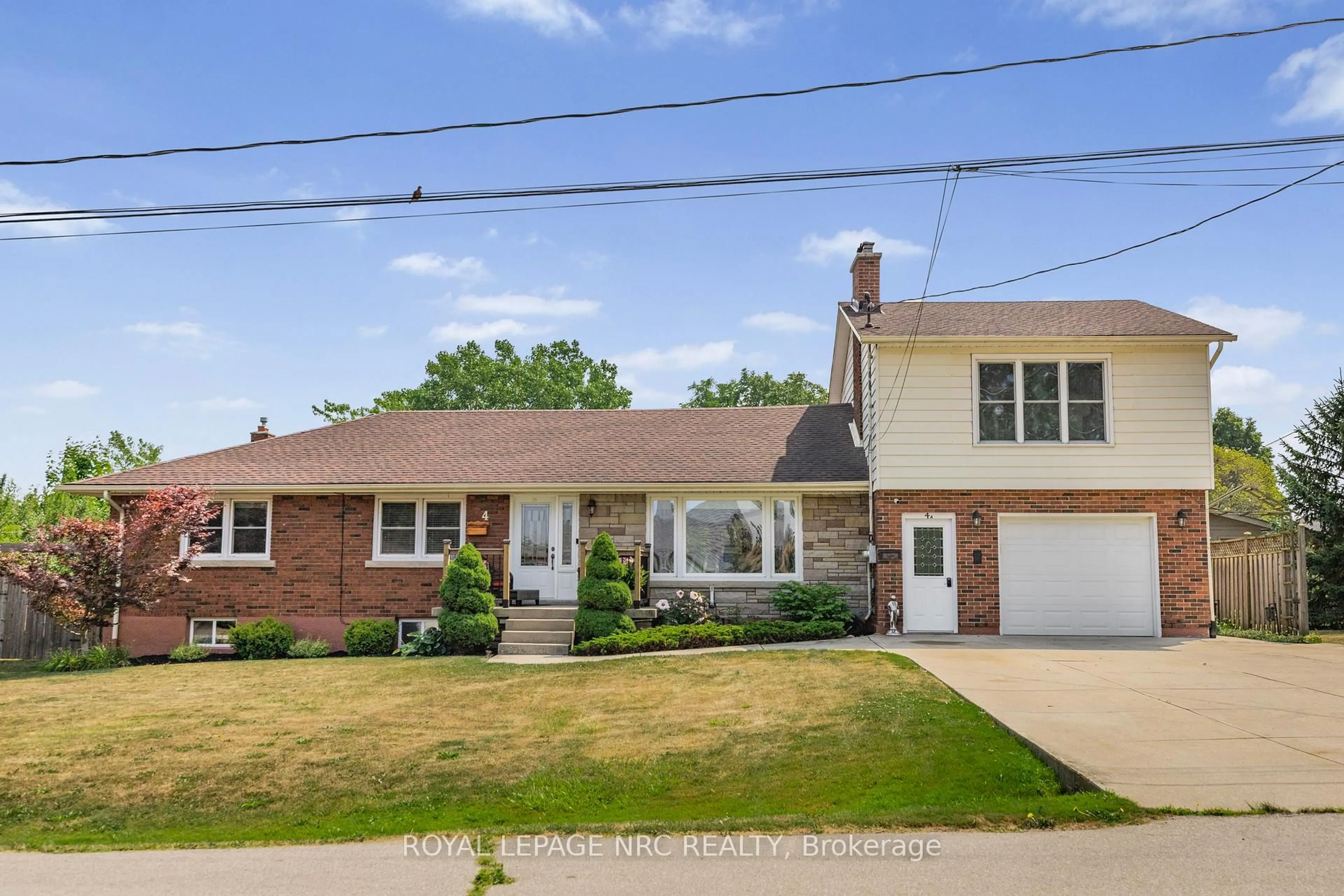 Home with brick exterior material, street for 4 Cline Rd, Grimsby Ontario L3M 4B9