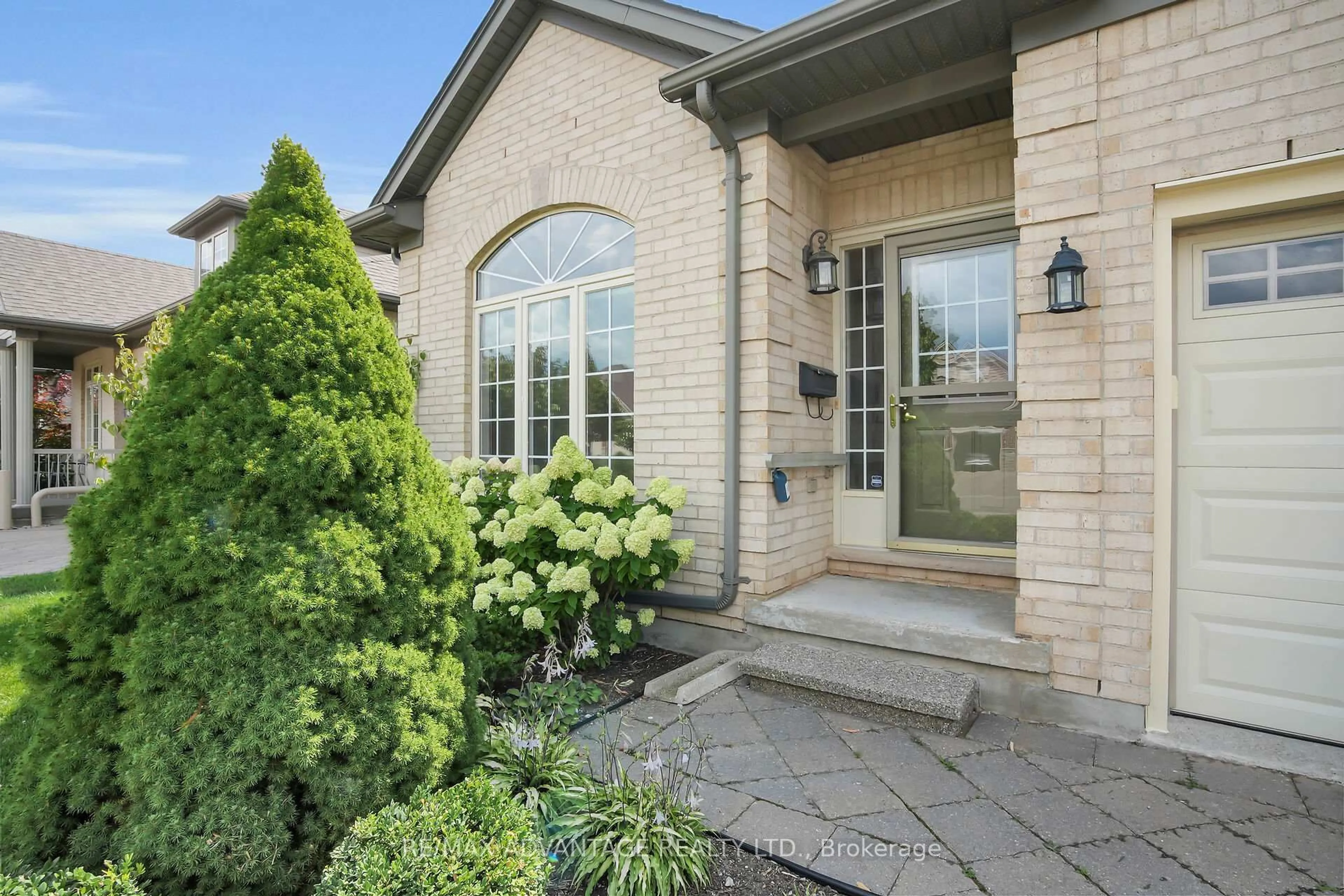 Home with brick exterior material, street for 481 Blue Jay Dr #13, London North Ontario N5X 4K7