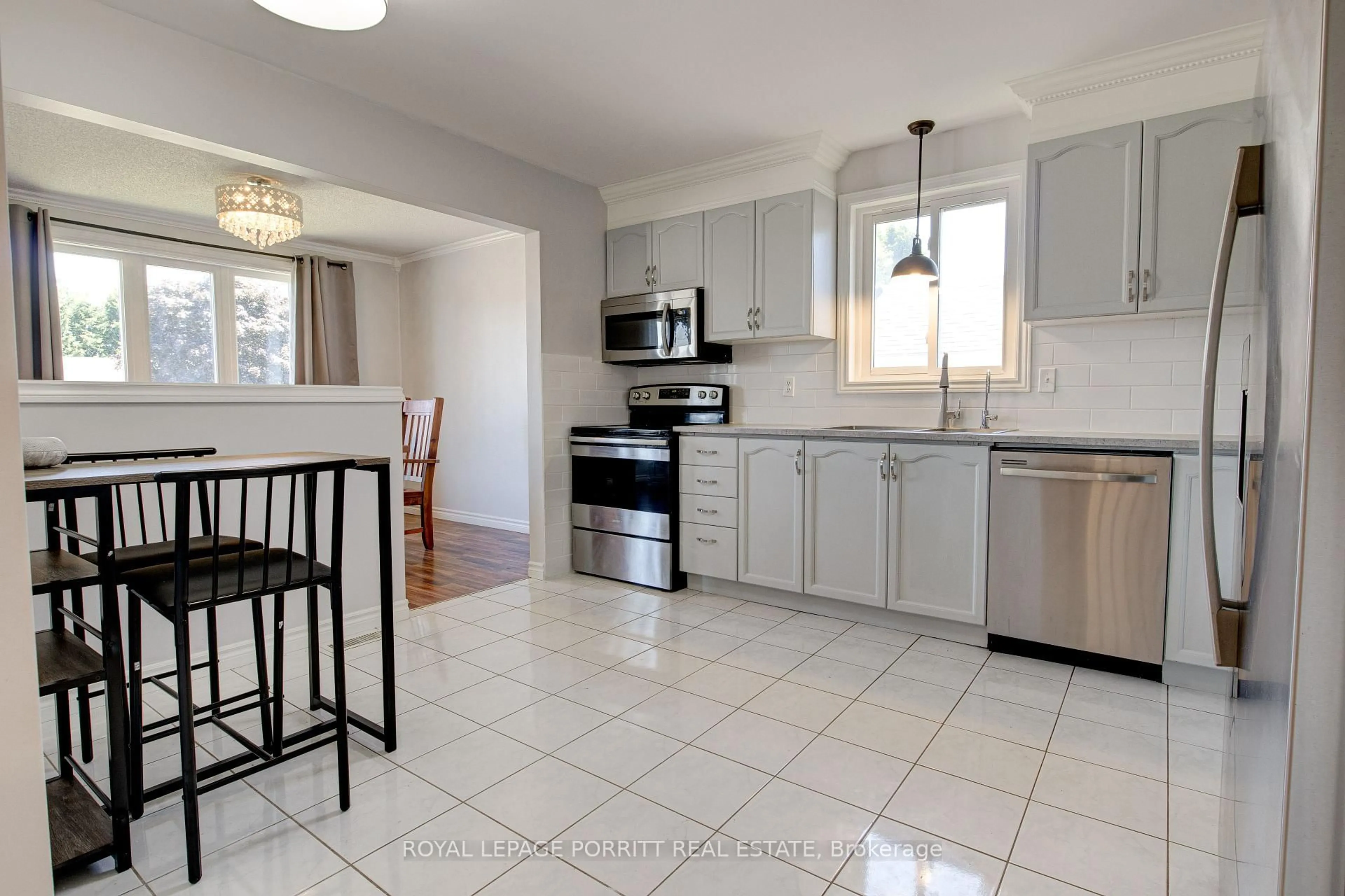 Open concept kitchen, ceramic/tile floor for 55 Windsor Dr, Brant Ontario N0E 1N0