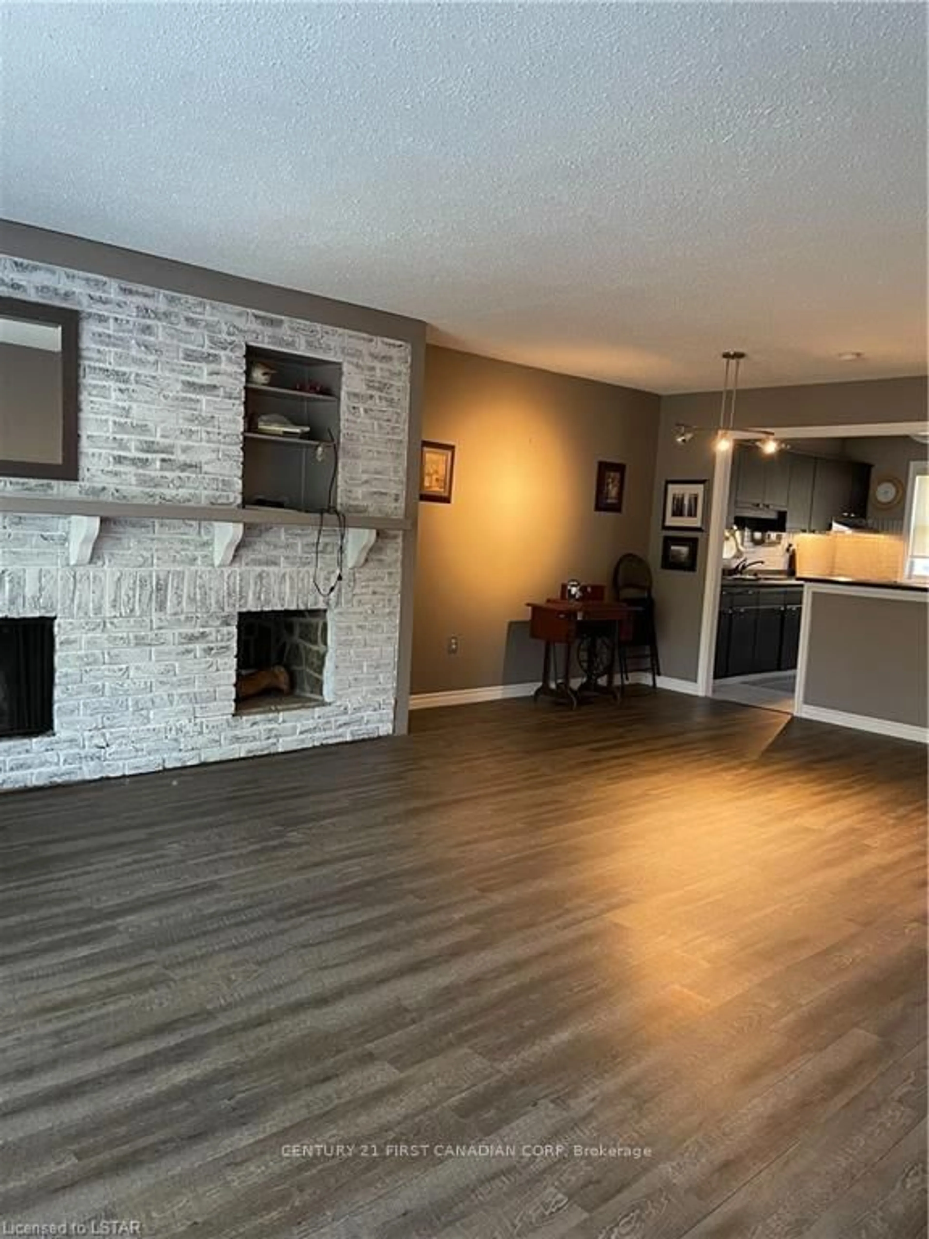 Unknown for 710 Wonderland Rd, London South Ontario N6K 1L8