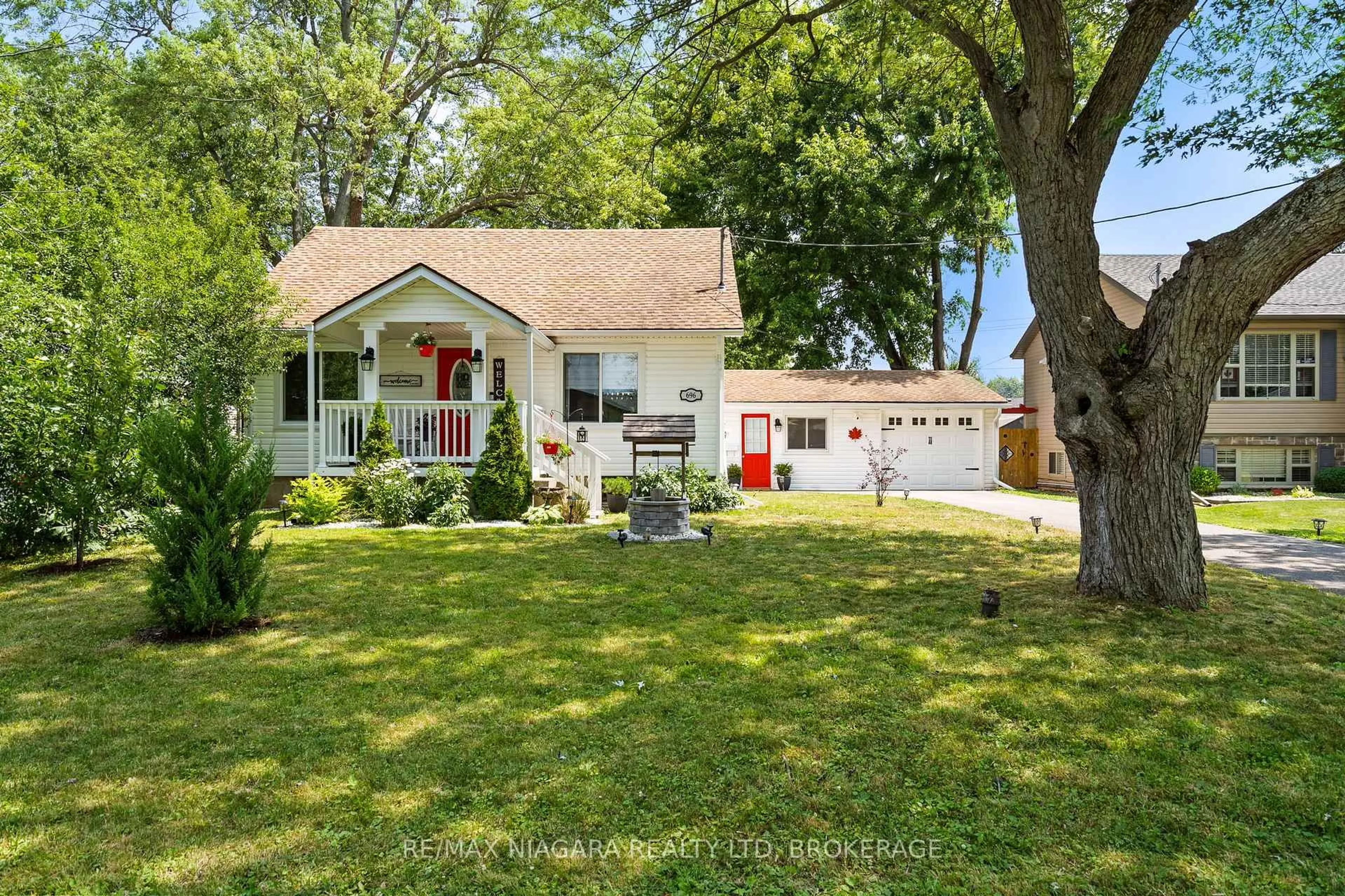 Unknown for 696 Fairview Rd, Fort Erie Ontario L2A 4T1