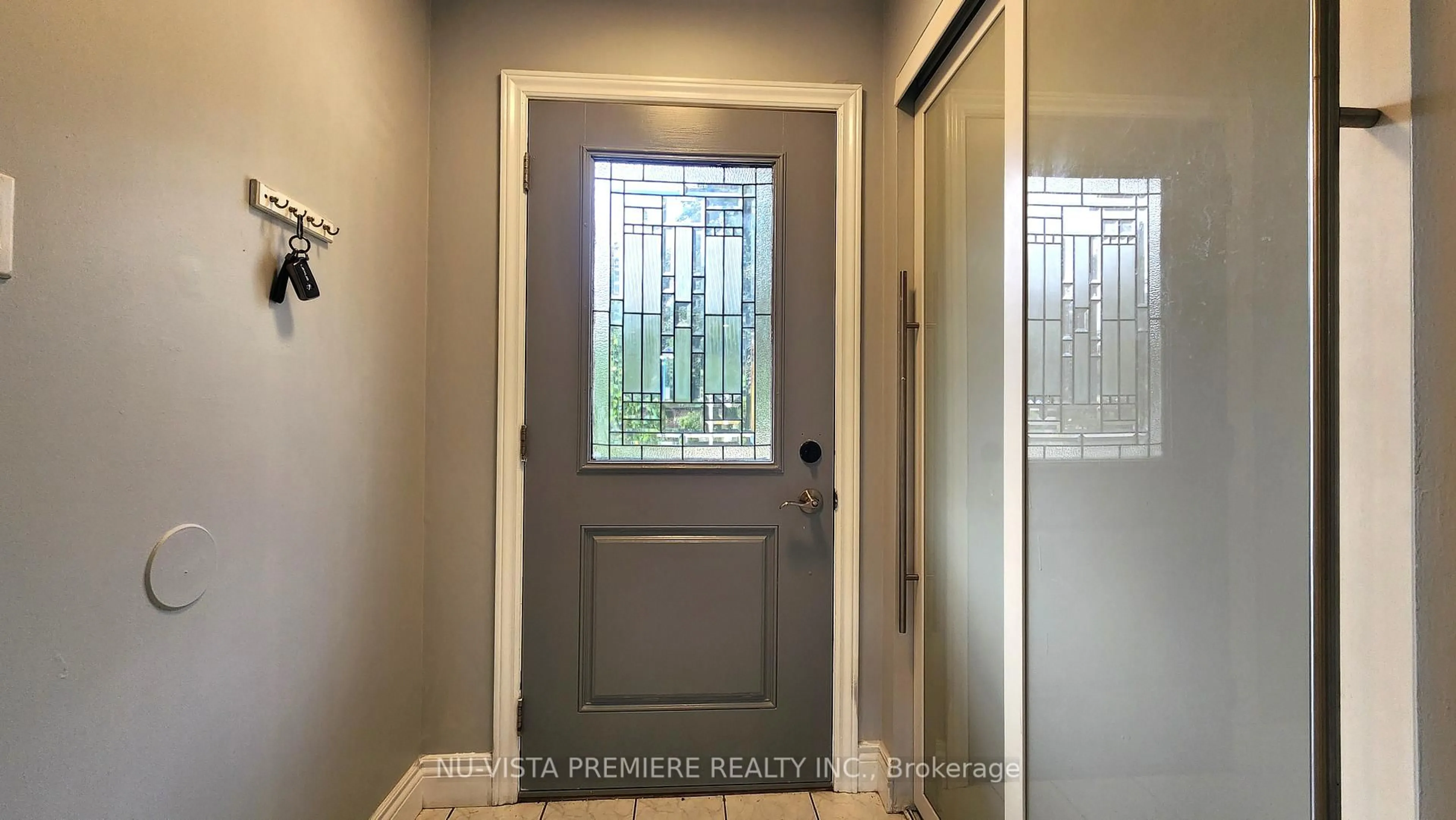 Indoor entryway for 57 McTaggart Cres, London North Ontario N5X 2E2