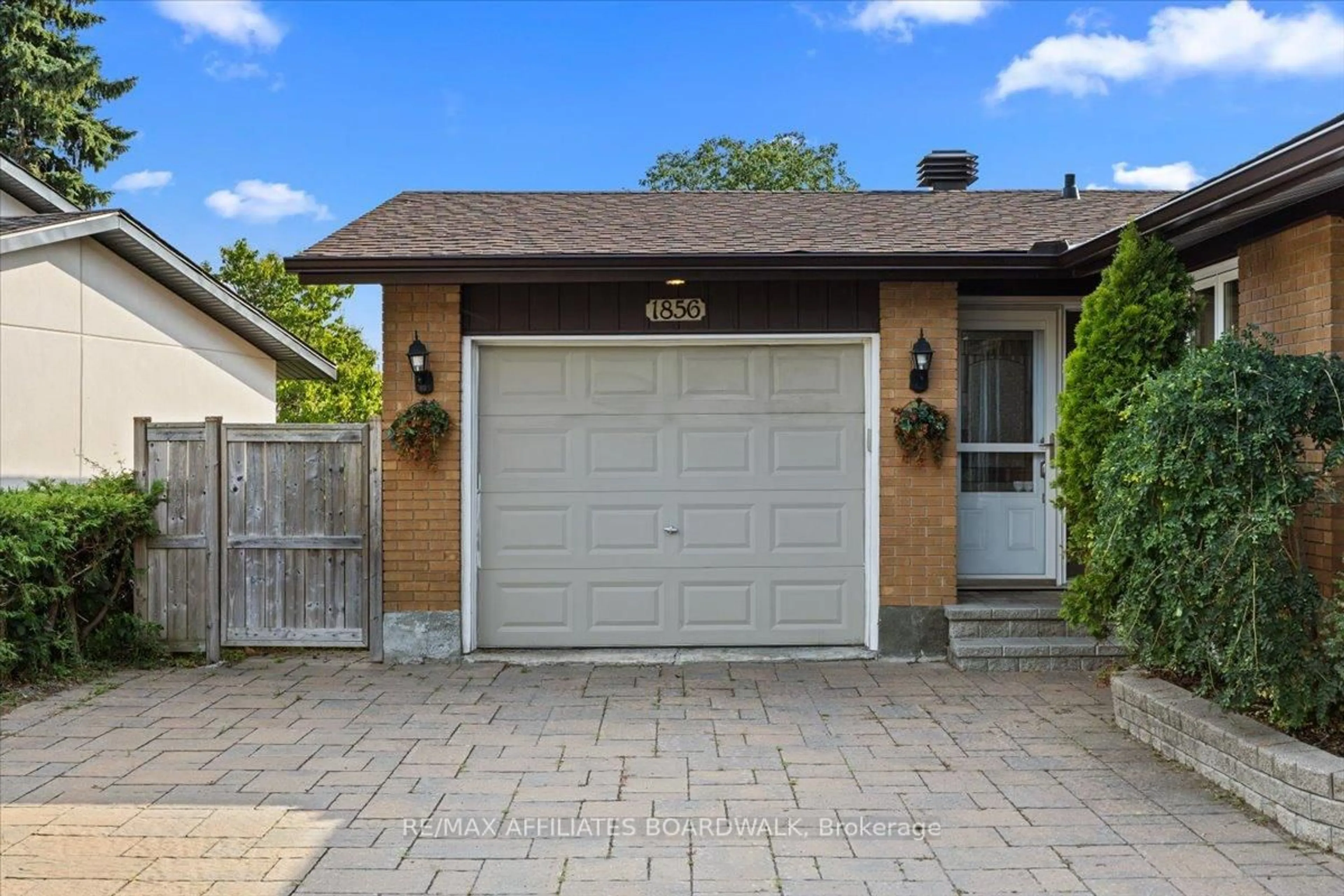 Unknown for 1856 Appleford St, Ottawa Ontario K1J 6T4