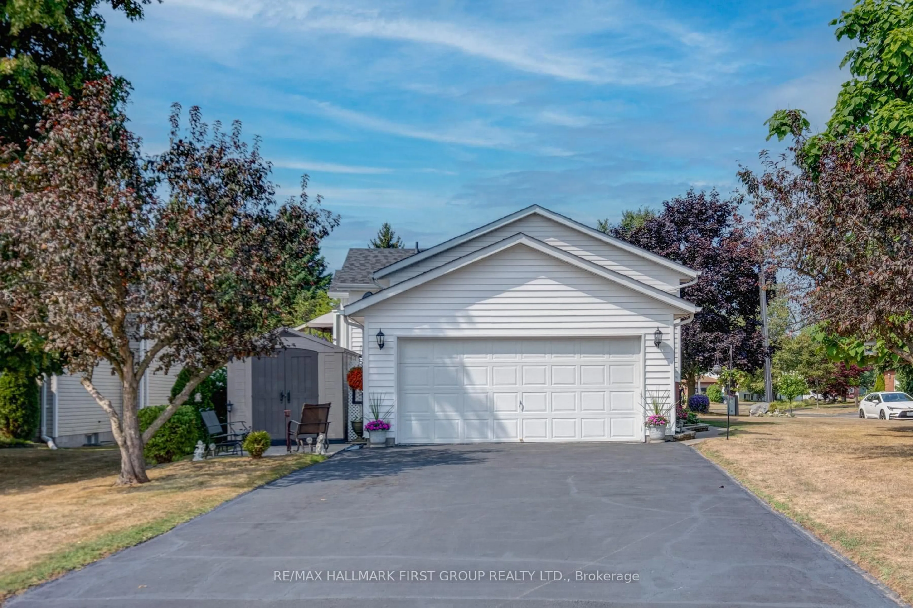 Home with vinyl exterior material, street for 15 Catherine Cres, Brighton Ontario K0K 1H0
