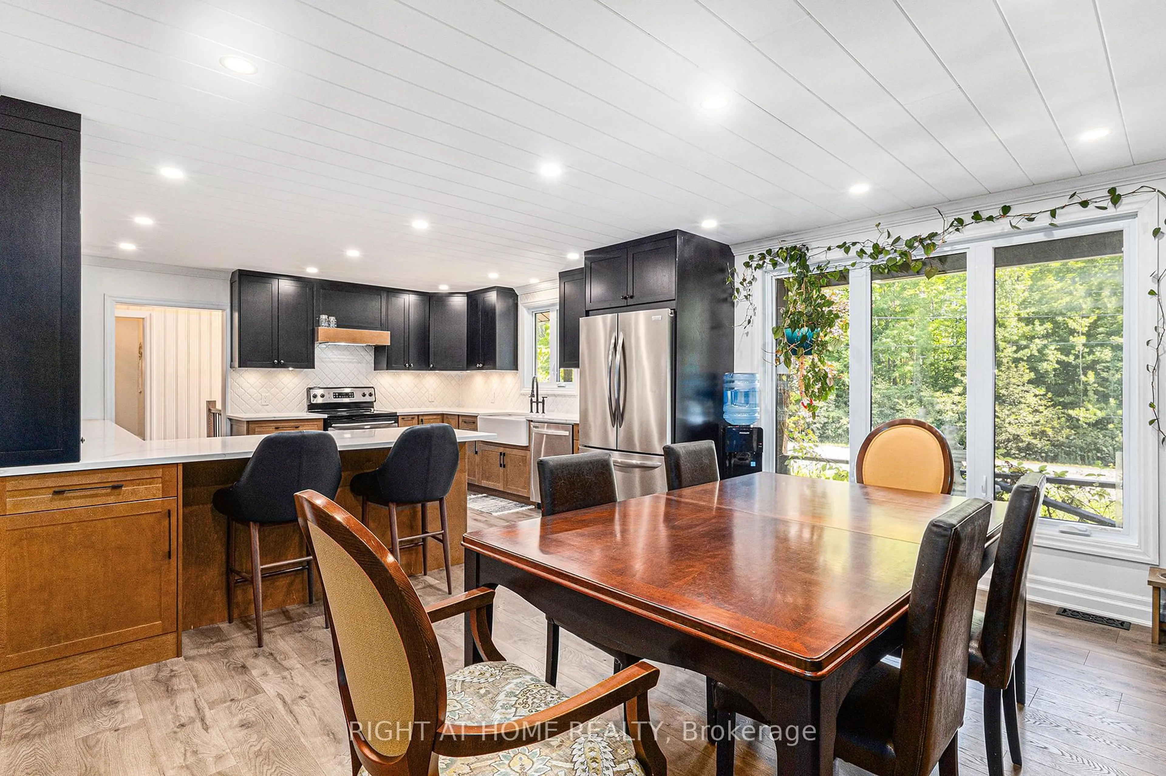 Open concept kitchen, wood/laminate floor for 2316 Rollin Rd, Clarence-Rockland Ontario K0A 3N0