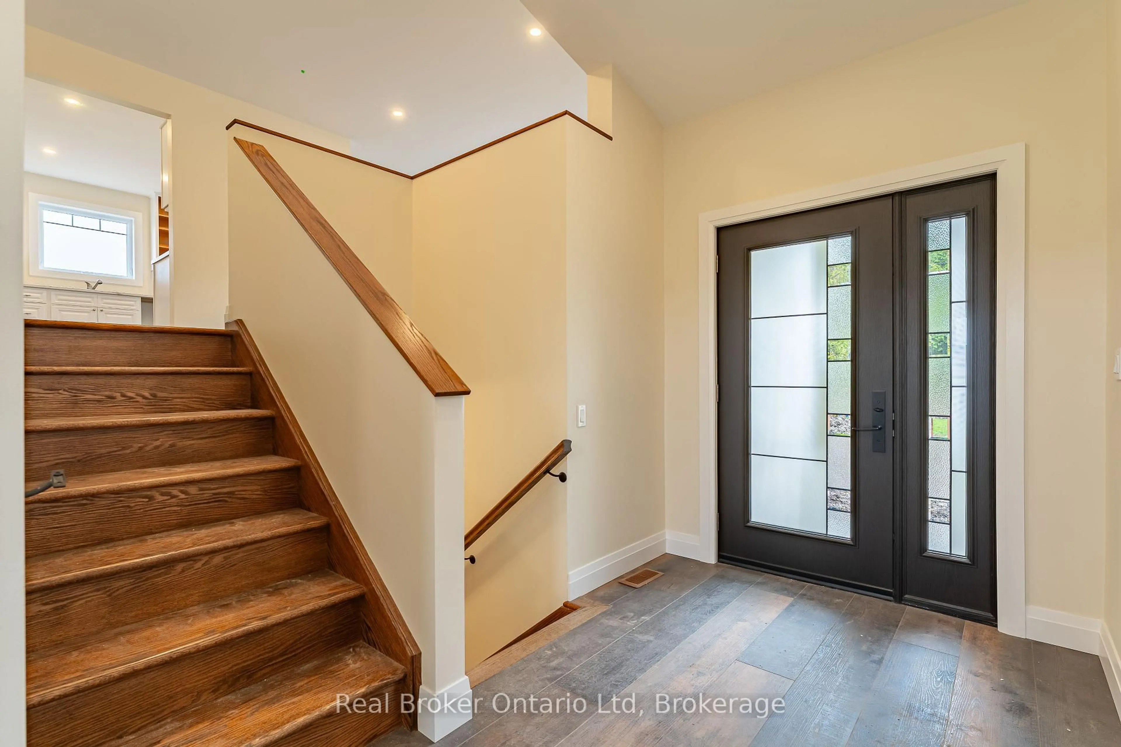 Indoor entryway for 397600 10th Concession Rd, Meaford Ontario N4K 5N8
