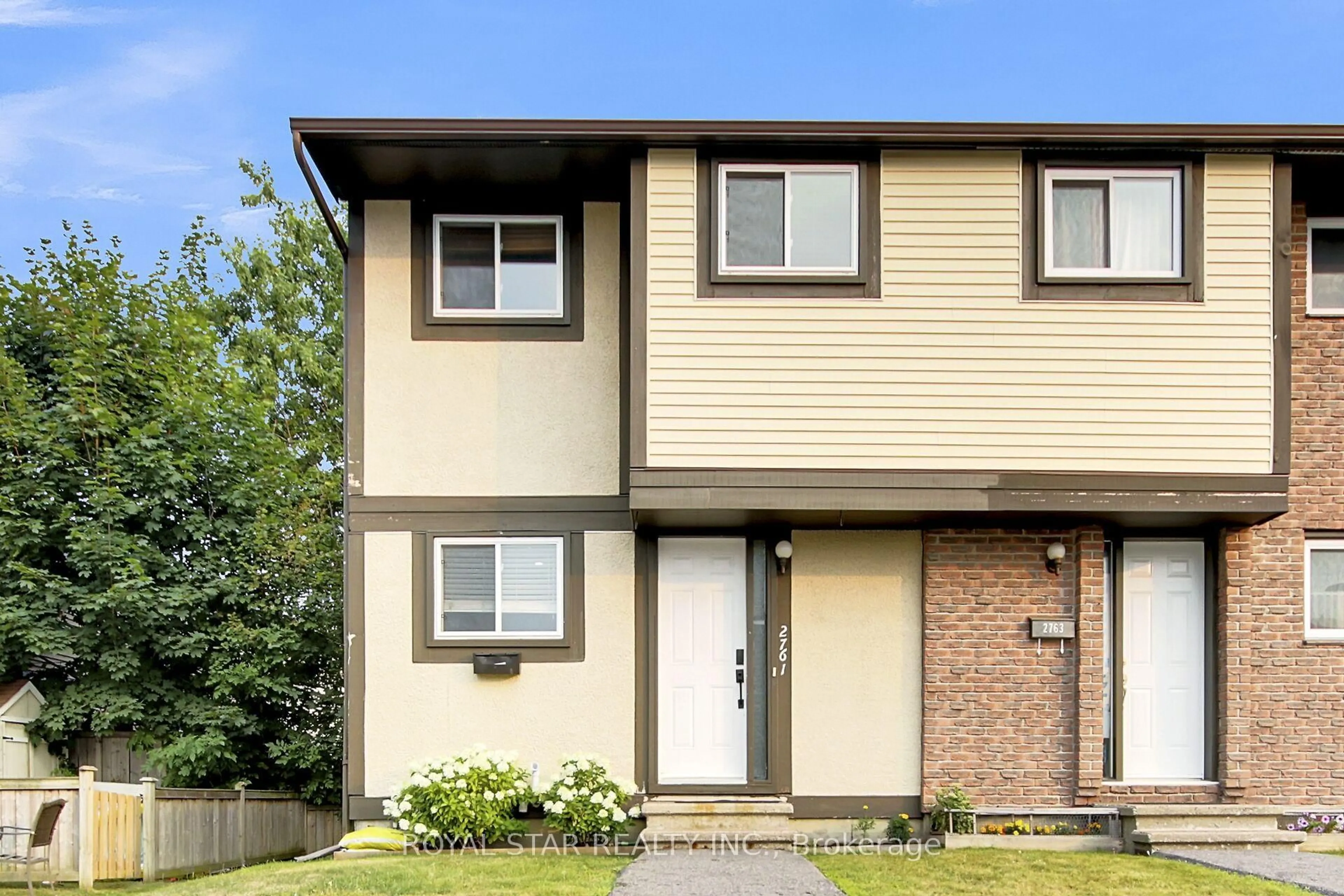 Unknown for 2761 Pimlico Cres, Ottawa Ontario K1T 2A7
