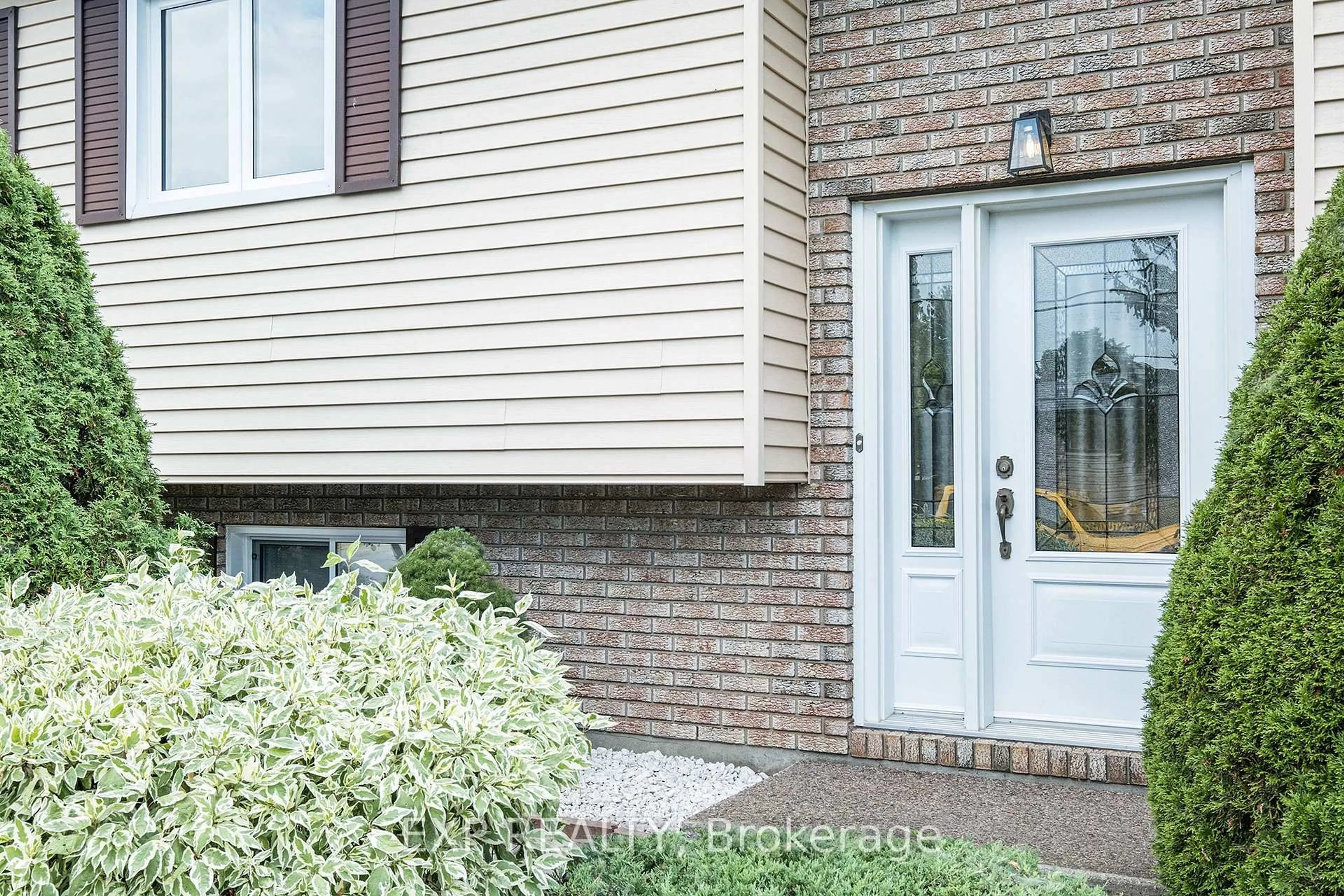 Home with brick exterior material, street for 9 Angele St, Russell Ontario K0A 1W0
