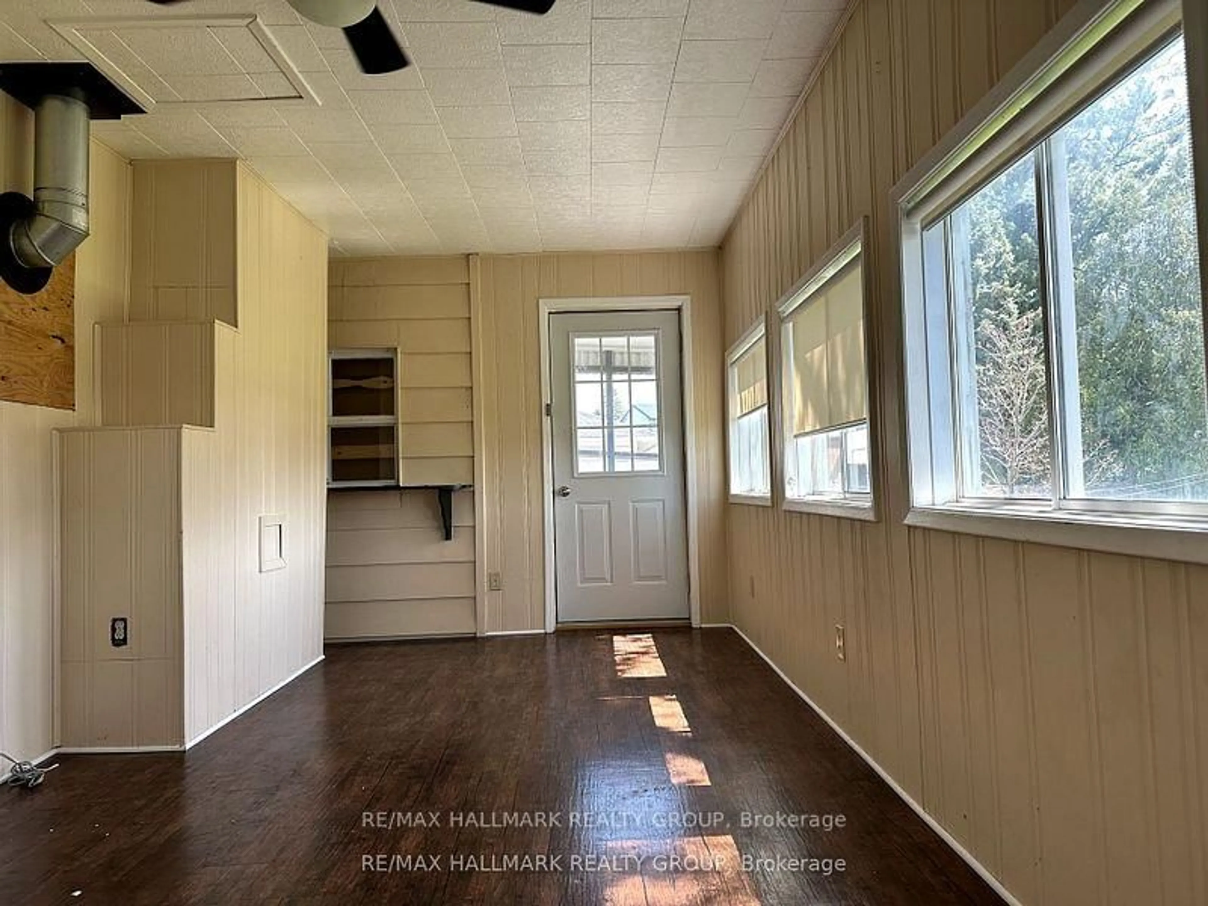 A pic of a room for 103 Wilson St, Perth Ontario K7H 2P1