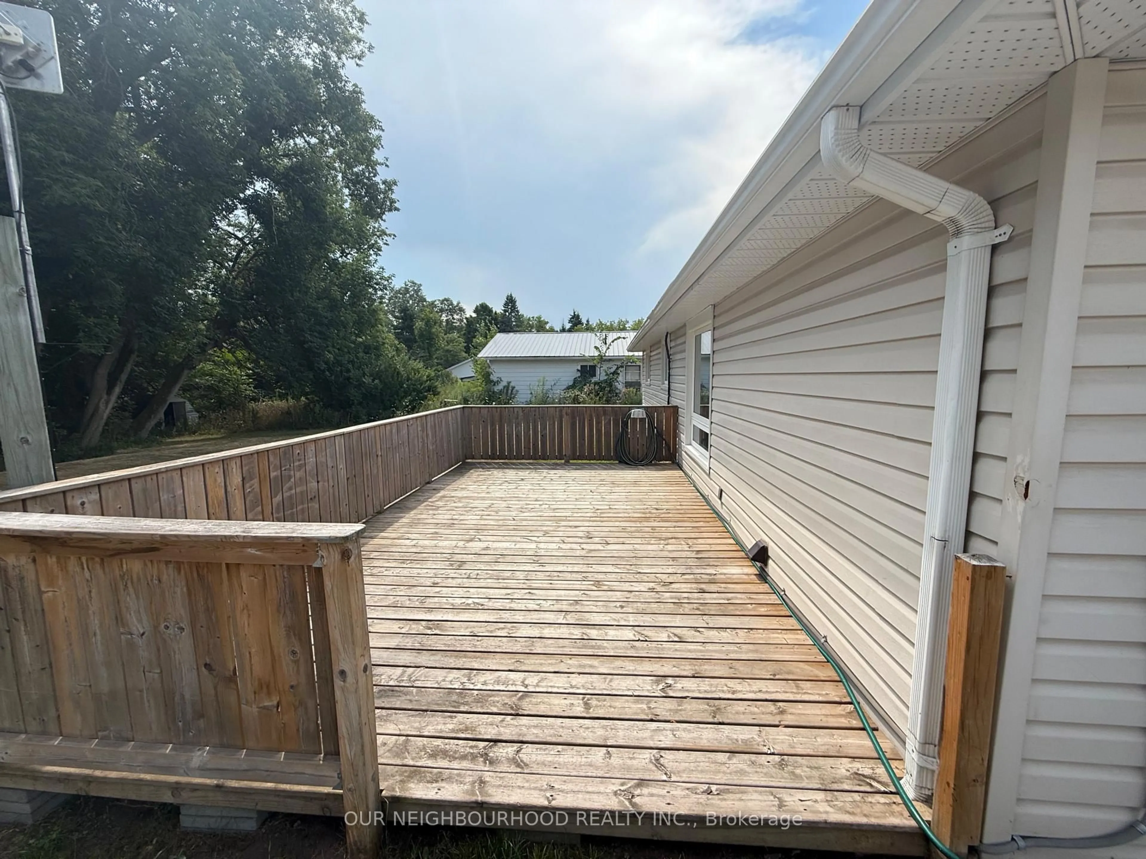 Unknown for 86 Madoc St, Limoges Ontario K0K 2M0