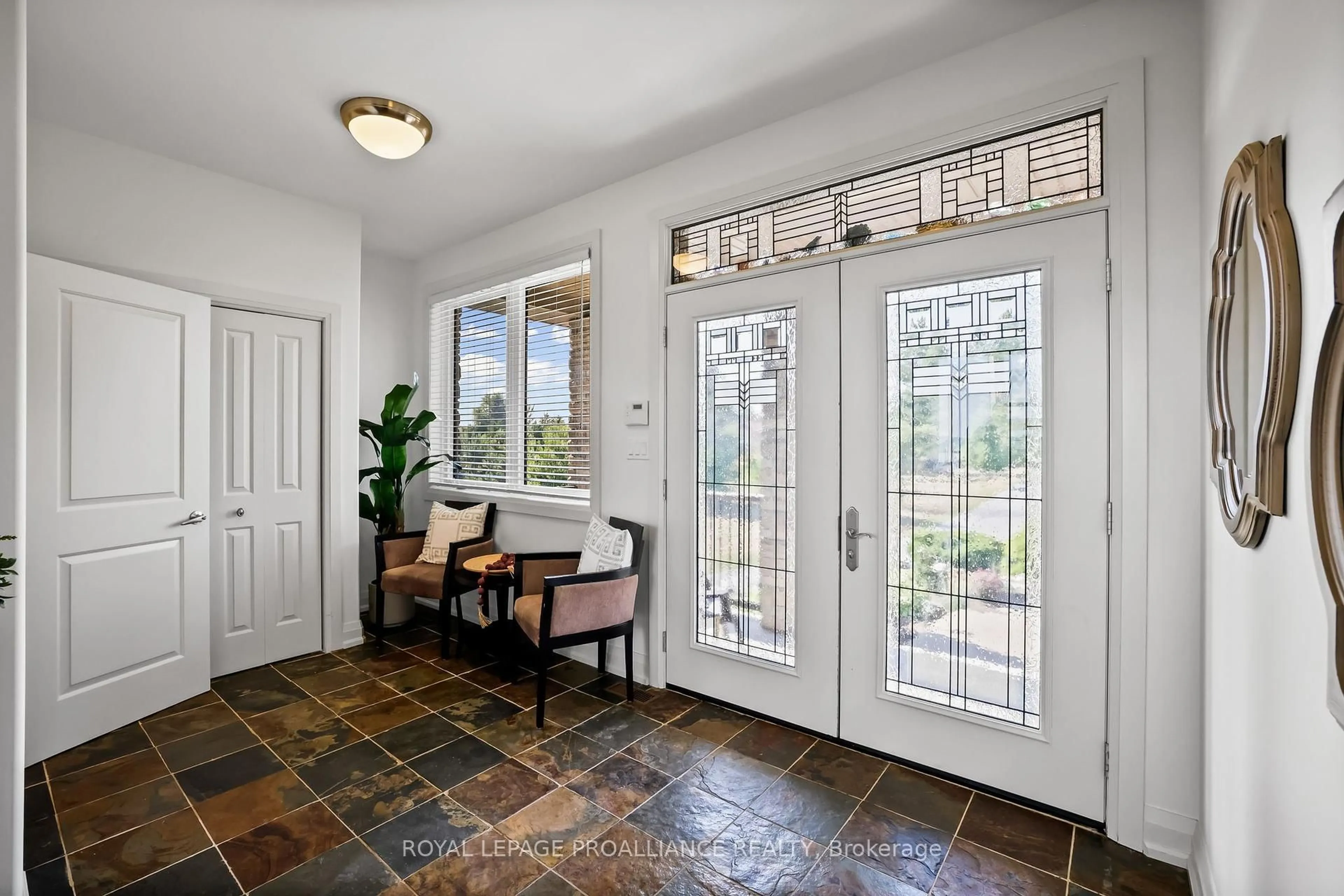 Indoor entryway for 263 Lakeshore Rd, Brighton Ontario K0K 1H0