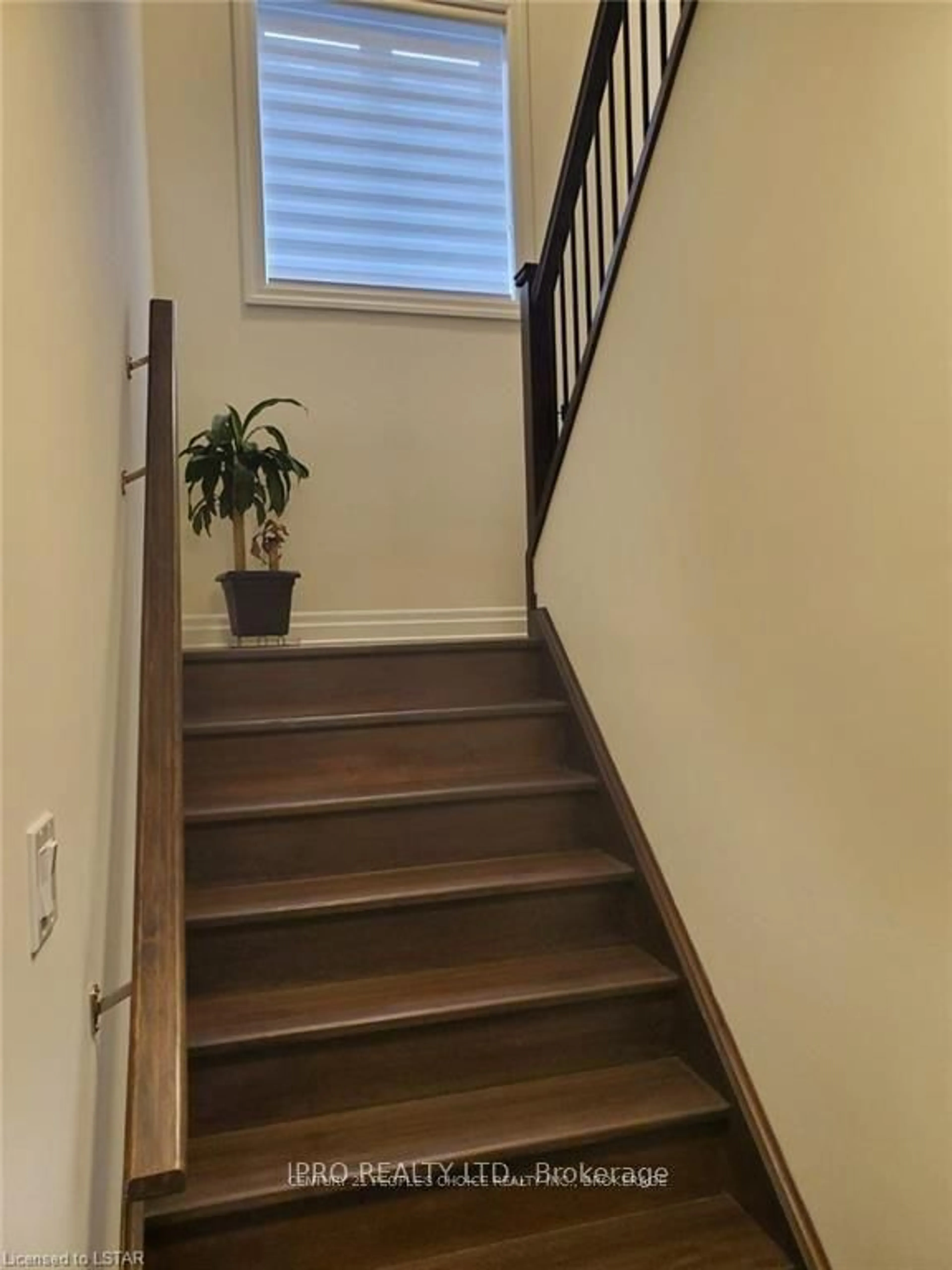 Stairs for 2579 Sheffield Blvd, London South Ontario N6M 0G4