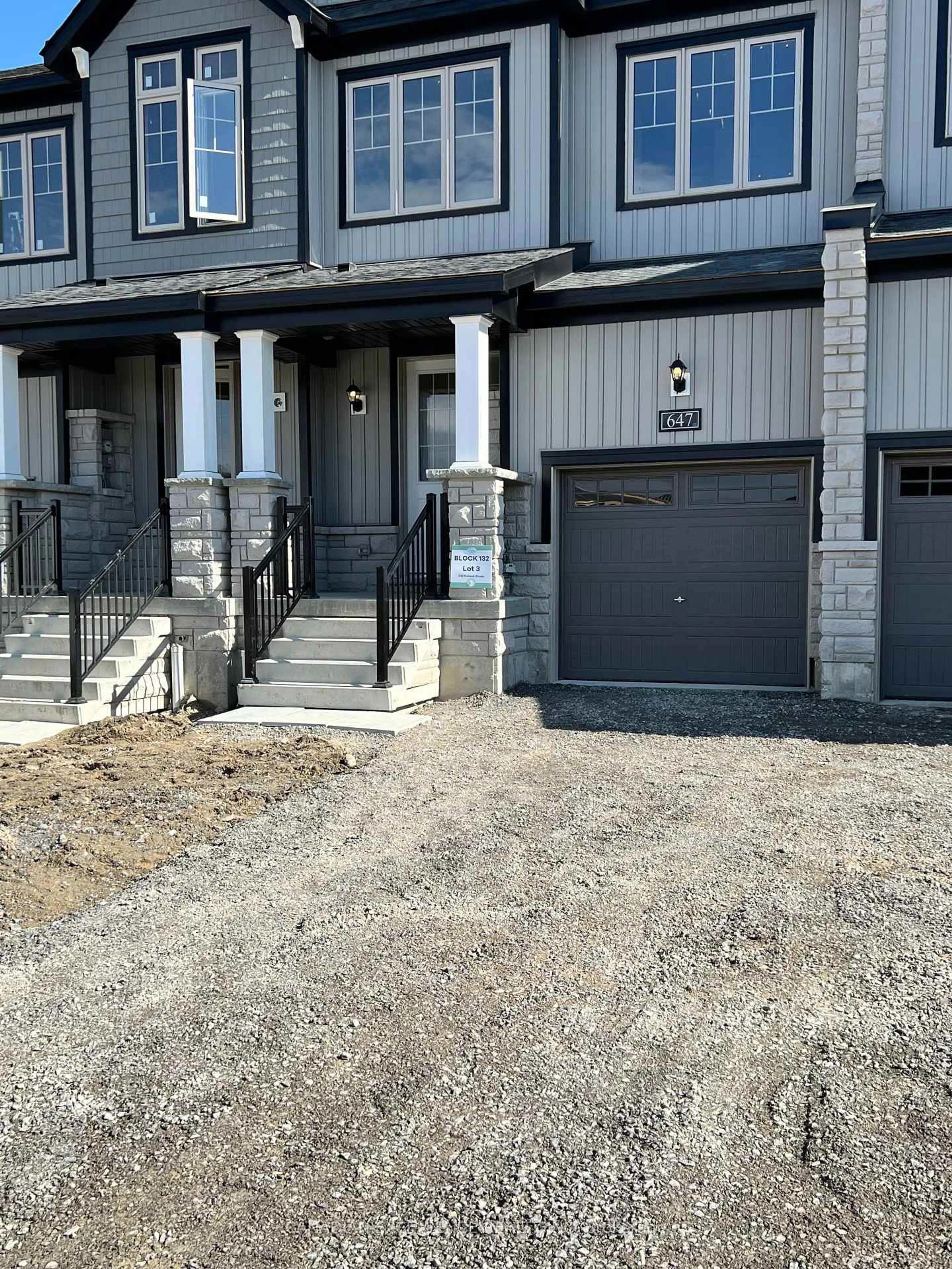 Unknown for 647 Pollock Grve, Peterborough North Ontario K9K 0J6