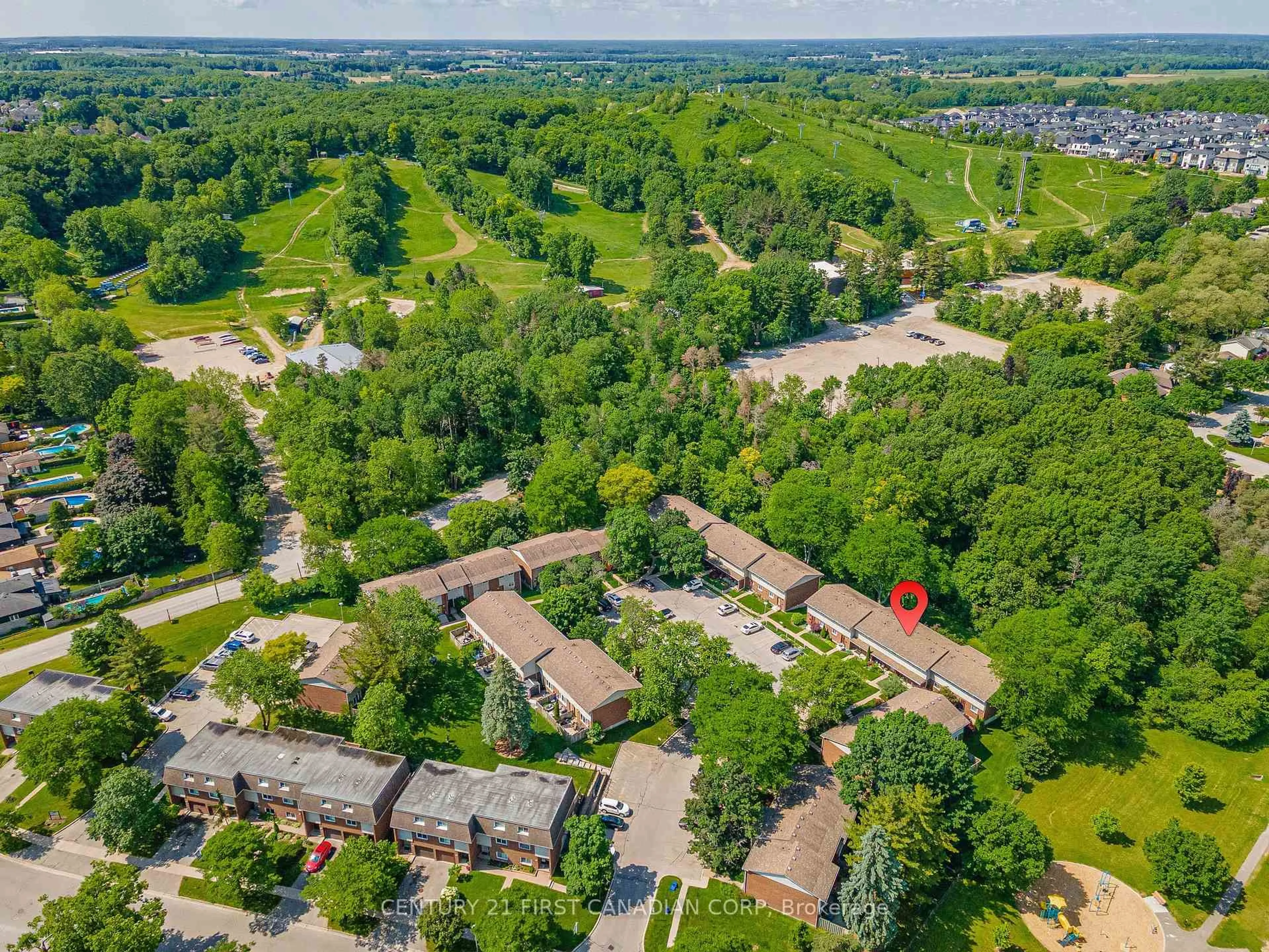 A pic from outside/outdoor area/front of a property/back of a property/a pic from drone, street for 591 Griffith St #13, London South Ontario N6K 2S5