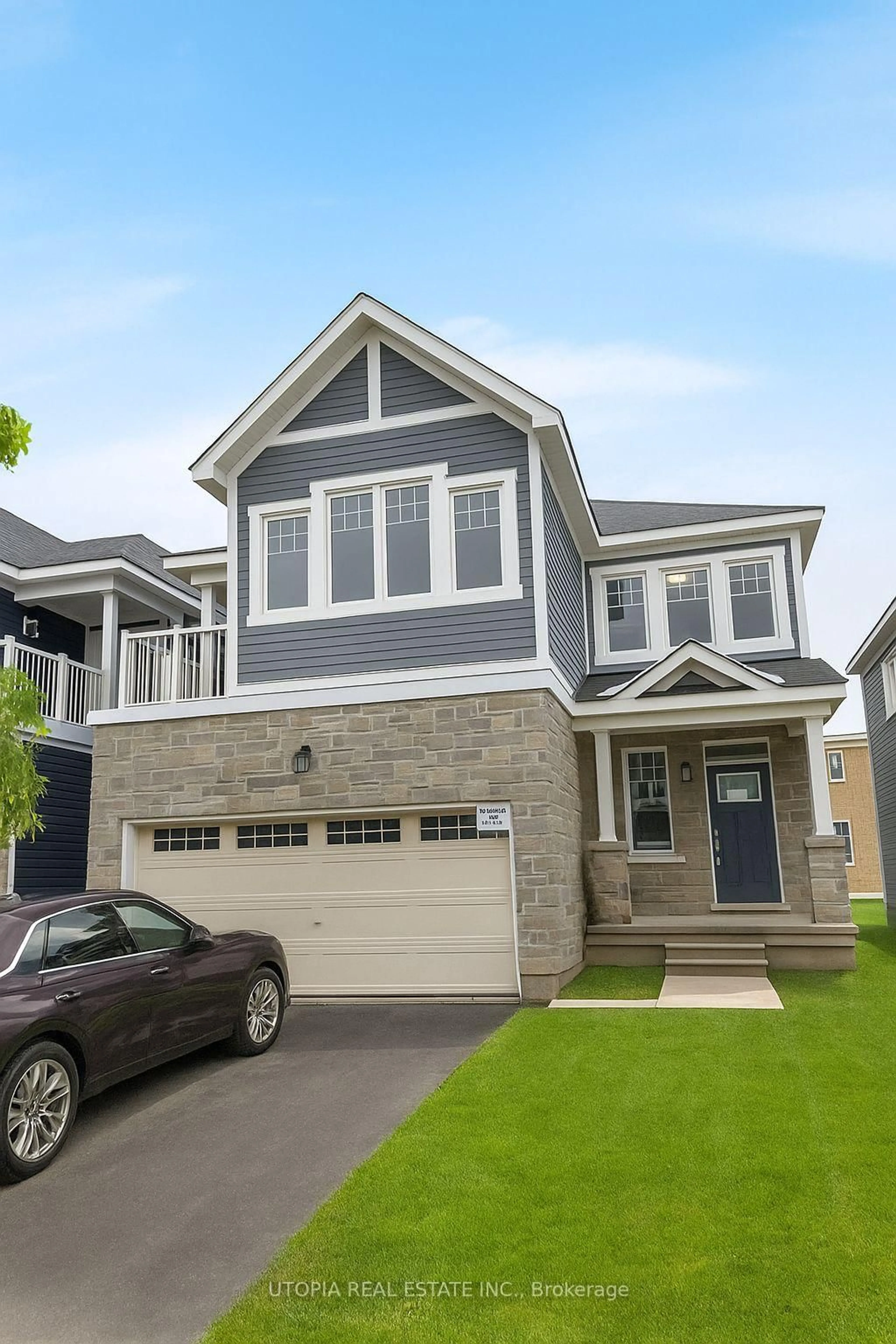 Home with vinyl exterior material, street for 110 Hackamore Cres, Richmond Ontario K0A 2Z0
