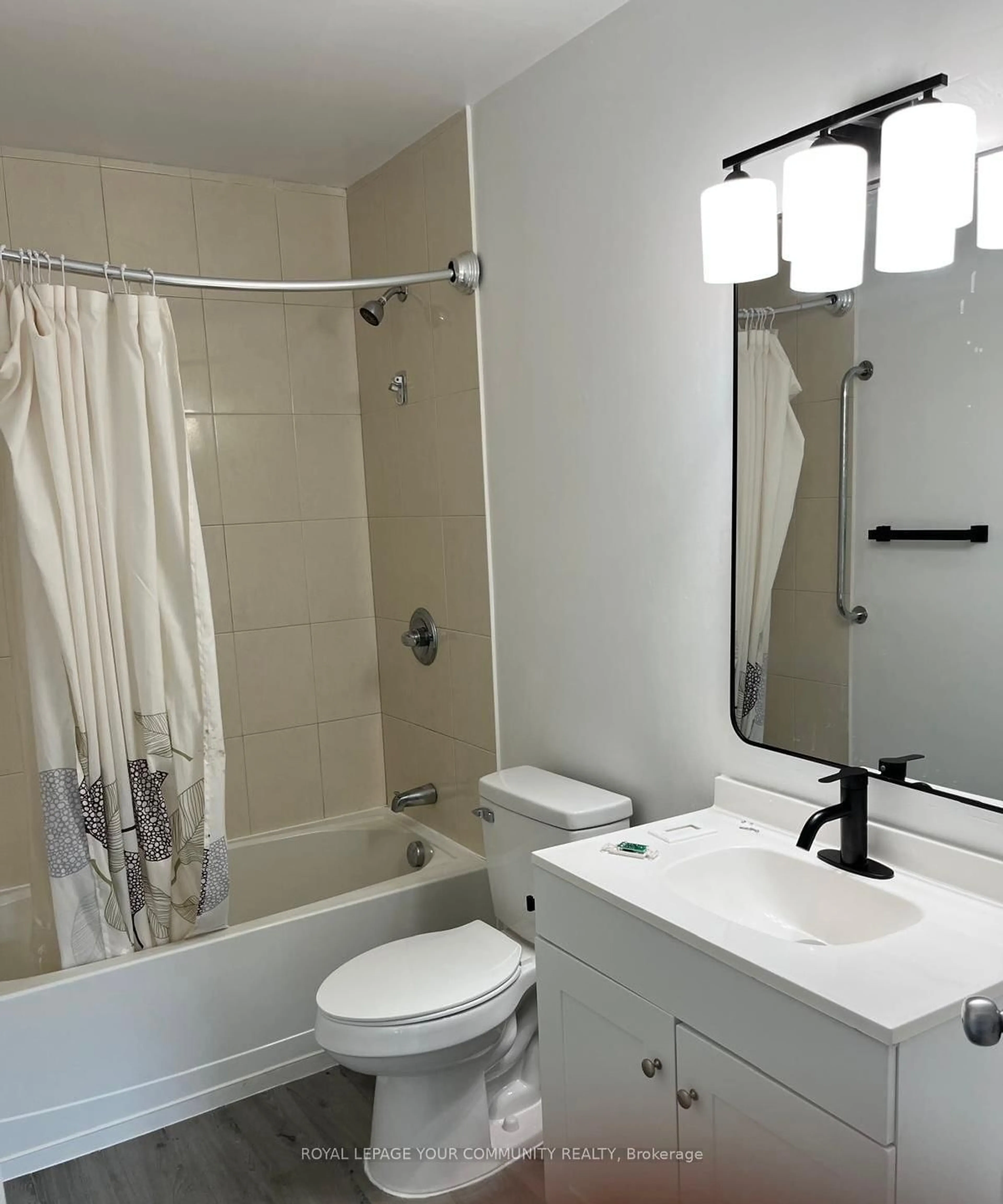 Standard bathroom, ceramic/tile floor for 255A Meadowlilly Rd, Ottawa Ontario K1T 0K5