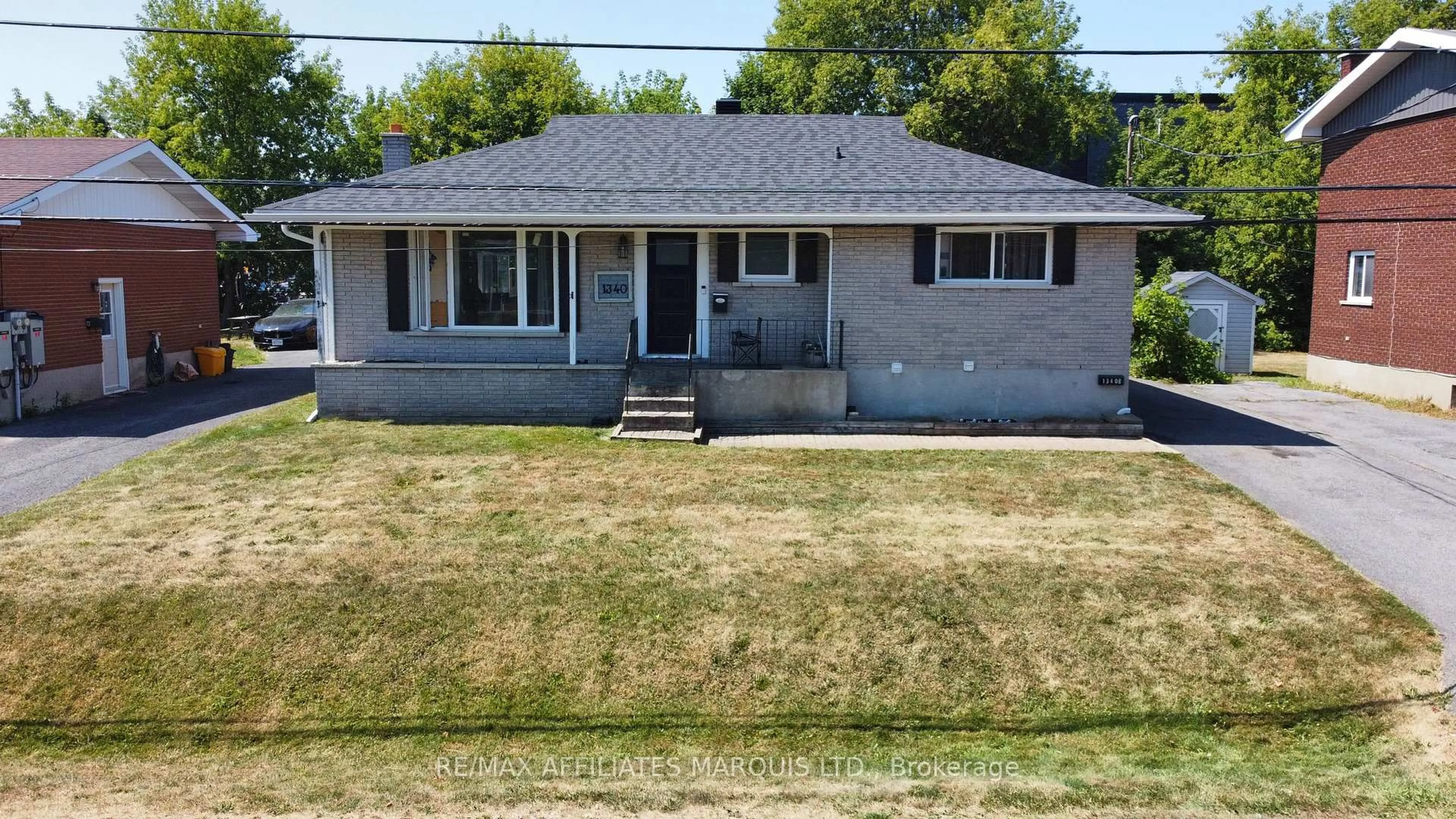 A pic from outside/outdoor area/front of a property/back of a property/a pic from drone, street for 1340 Alfred St, Cornwall Ontario K6J 4Z8