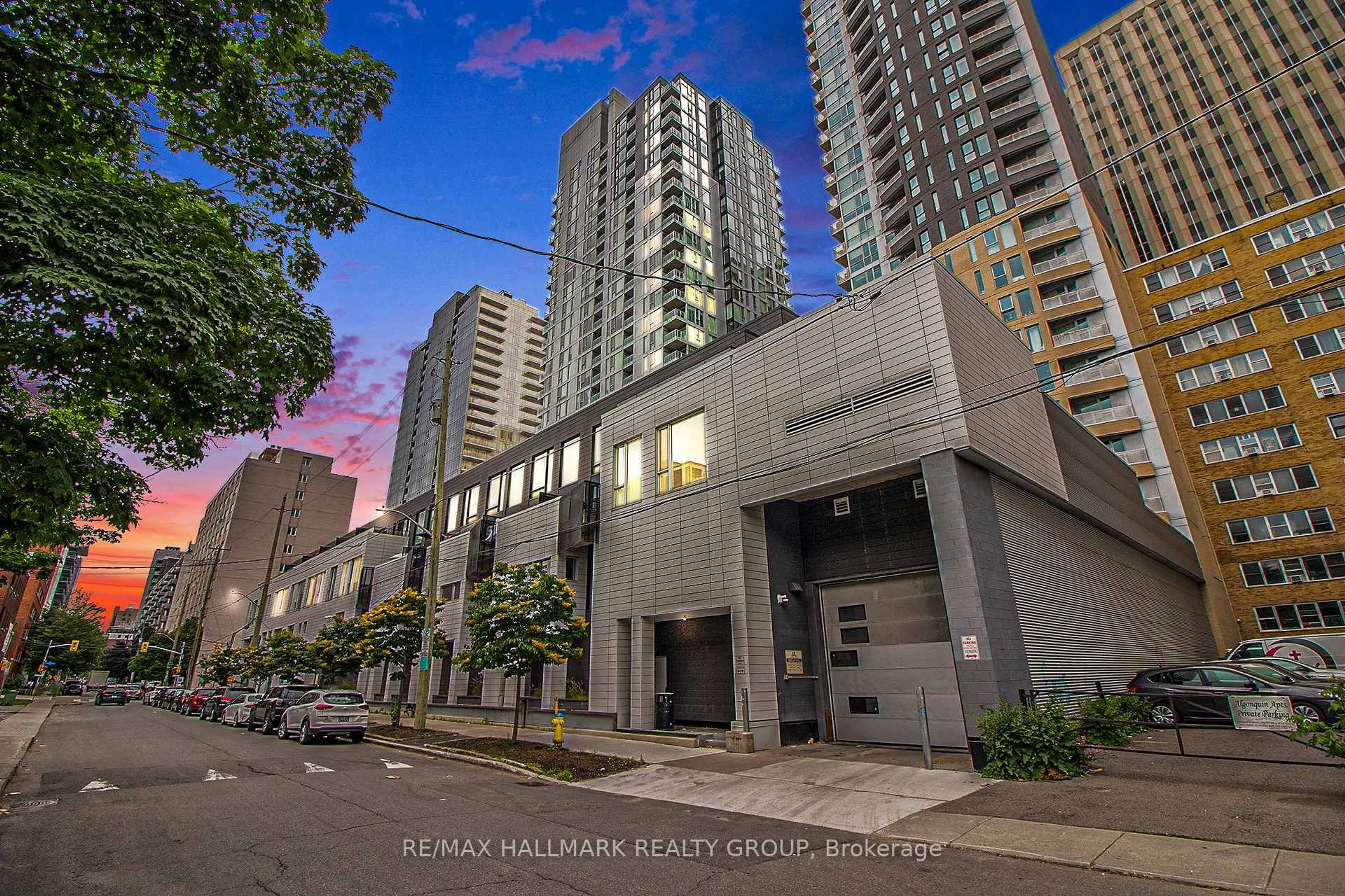 Unknown for 197 Lisgar St #213, Ottawa Ontario K2P 0C3
