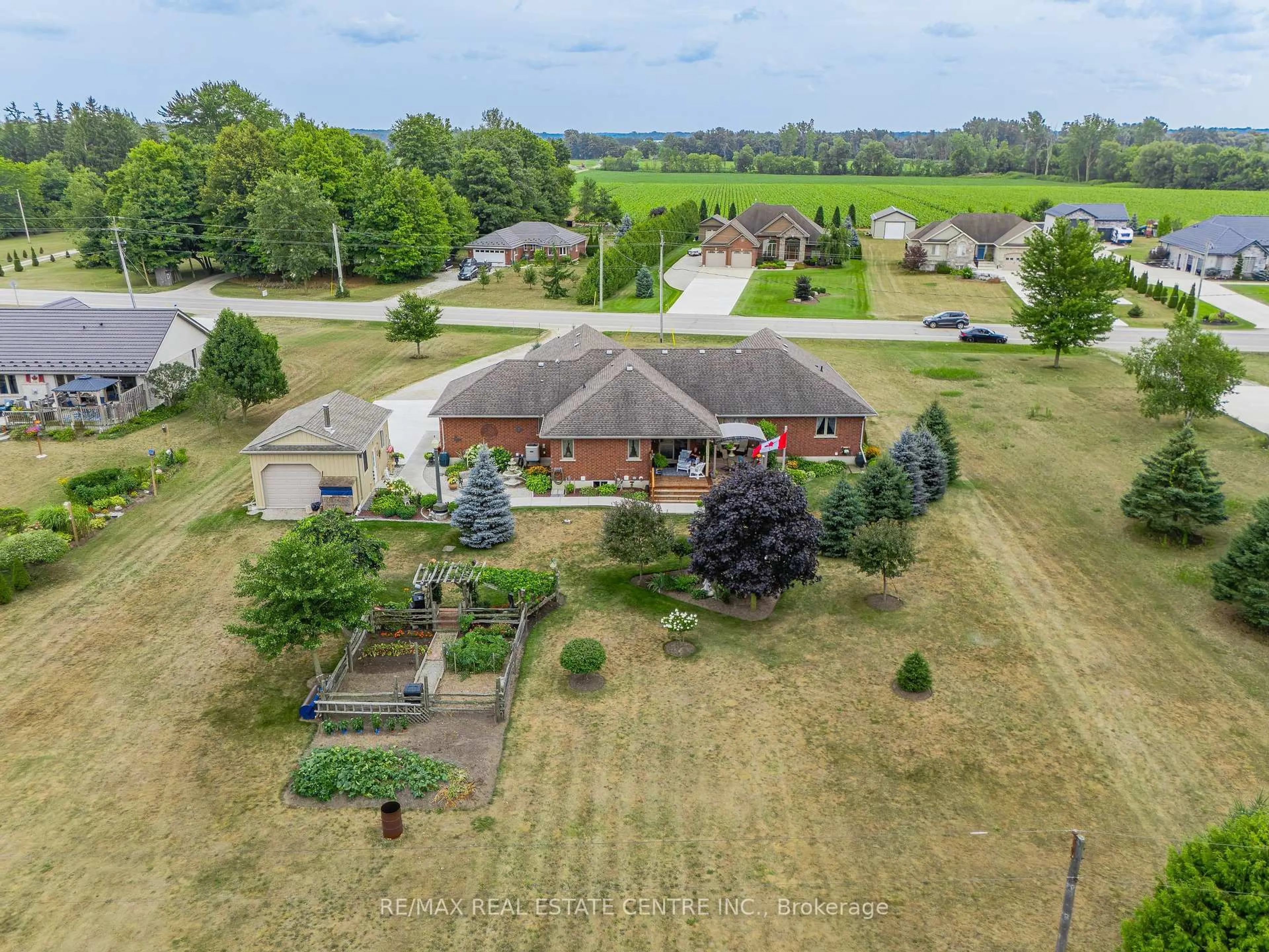 A pic from outside/outdoor area/front of a property/back of a property/a pic from drone, unknown for 172 highway 53, Brant Ontario N0B 1B0